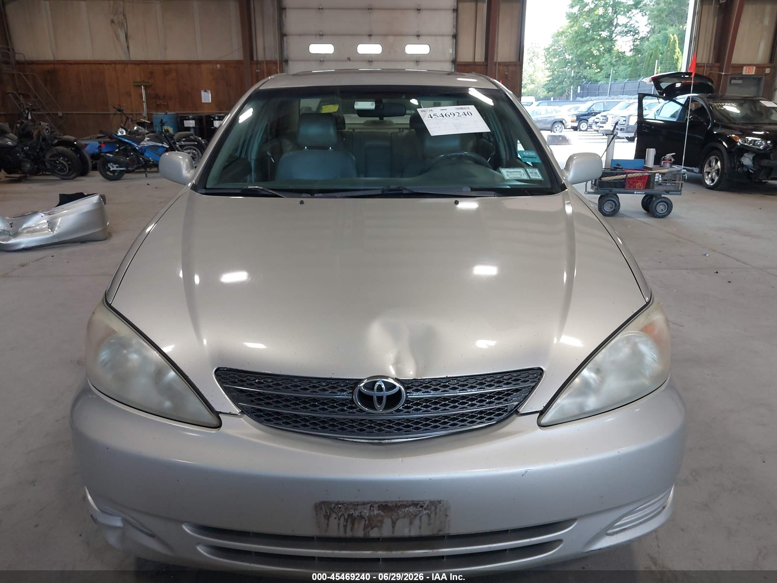 2002 Toyota Camry Le Gray vin: 4T1BE32K32U609312