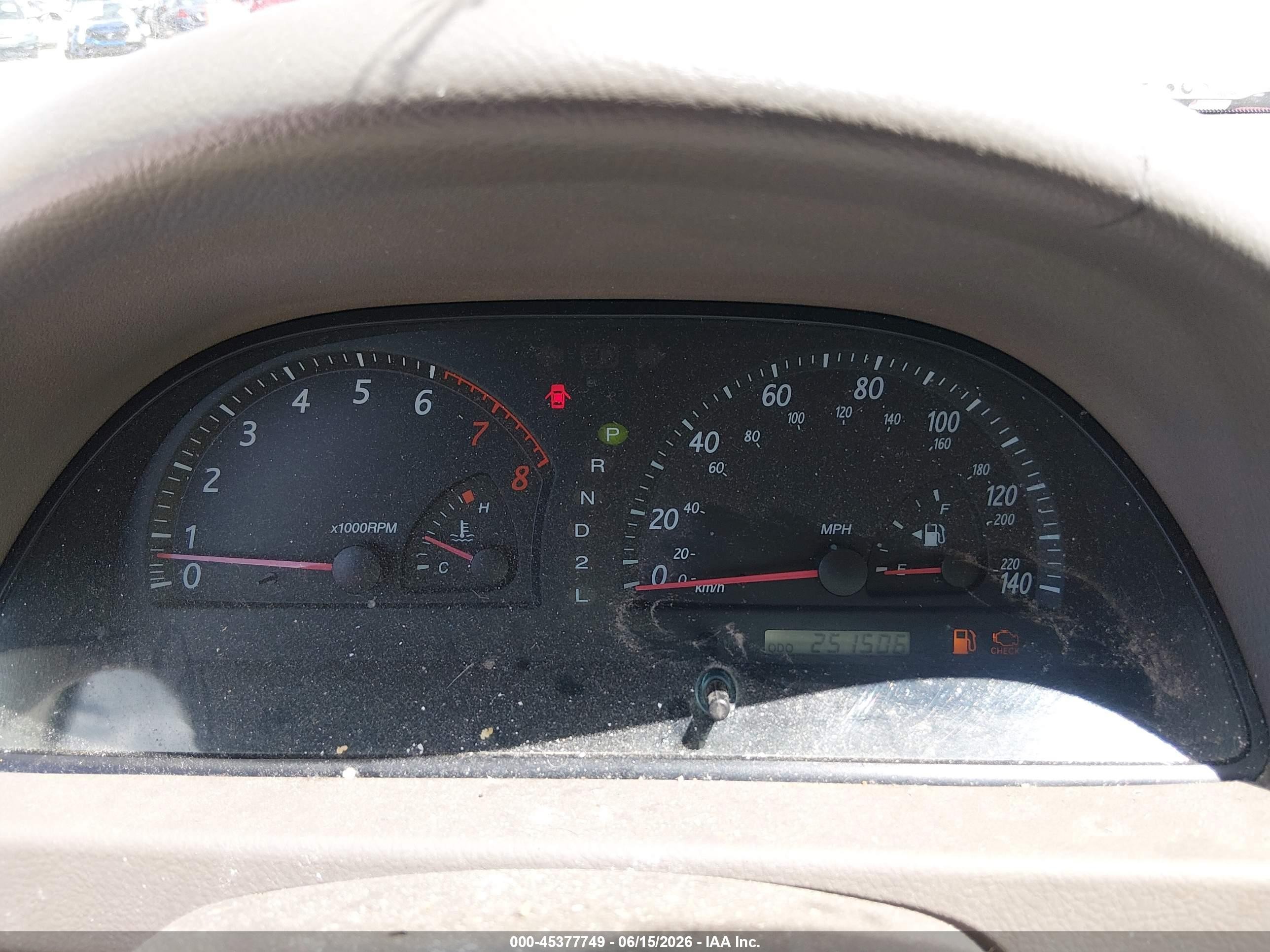 2003 Toyota Camry Le Maroon vin: 4T1BE32K33U170436