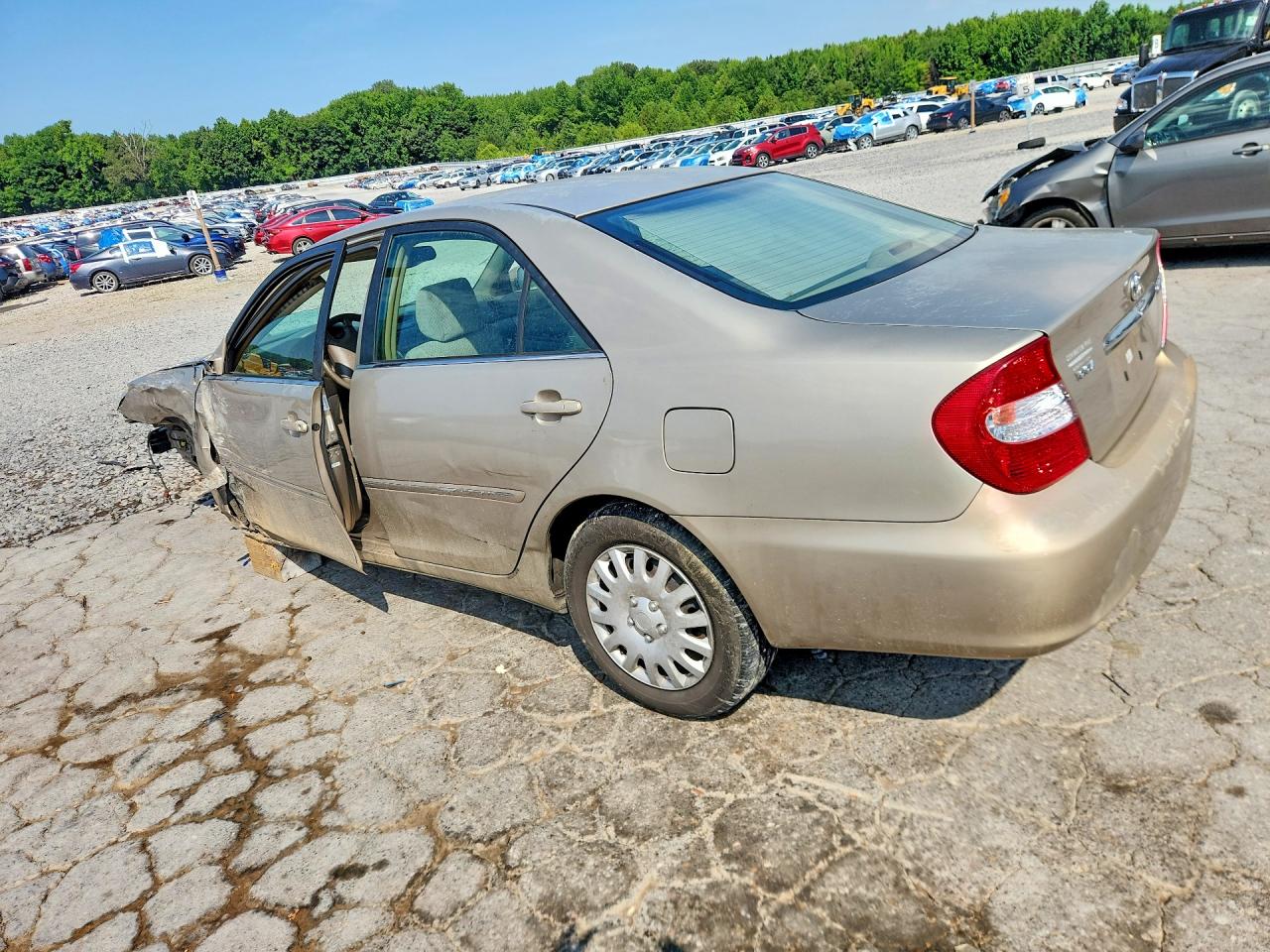 2003 Toyota Camry Xle Gold vin: 4T1BE32K33U206142