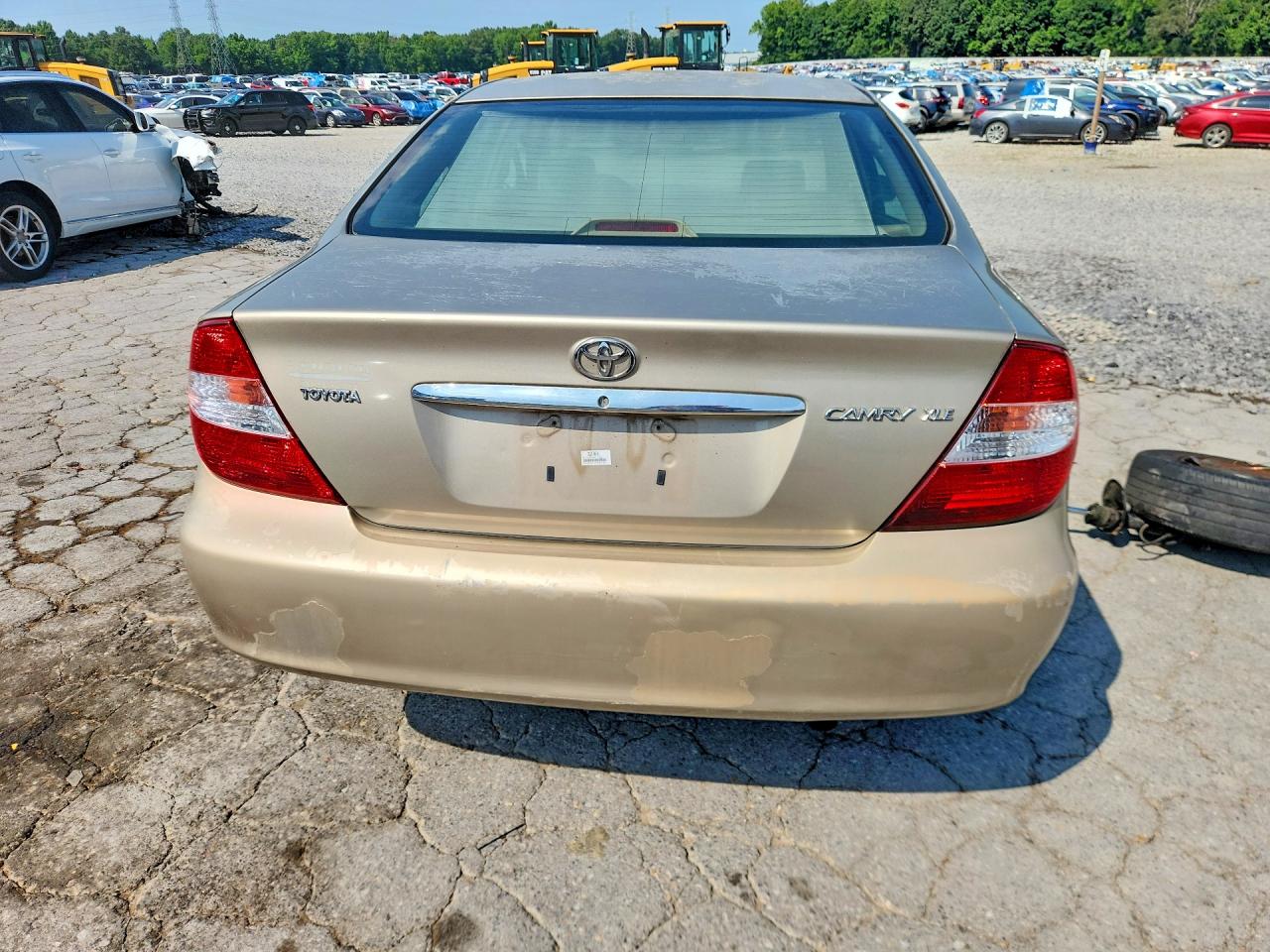 2003 Toyota Camry Xle Gold vin: 4T1BE32K33U206142