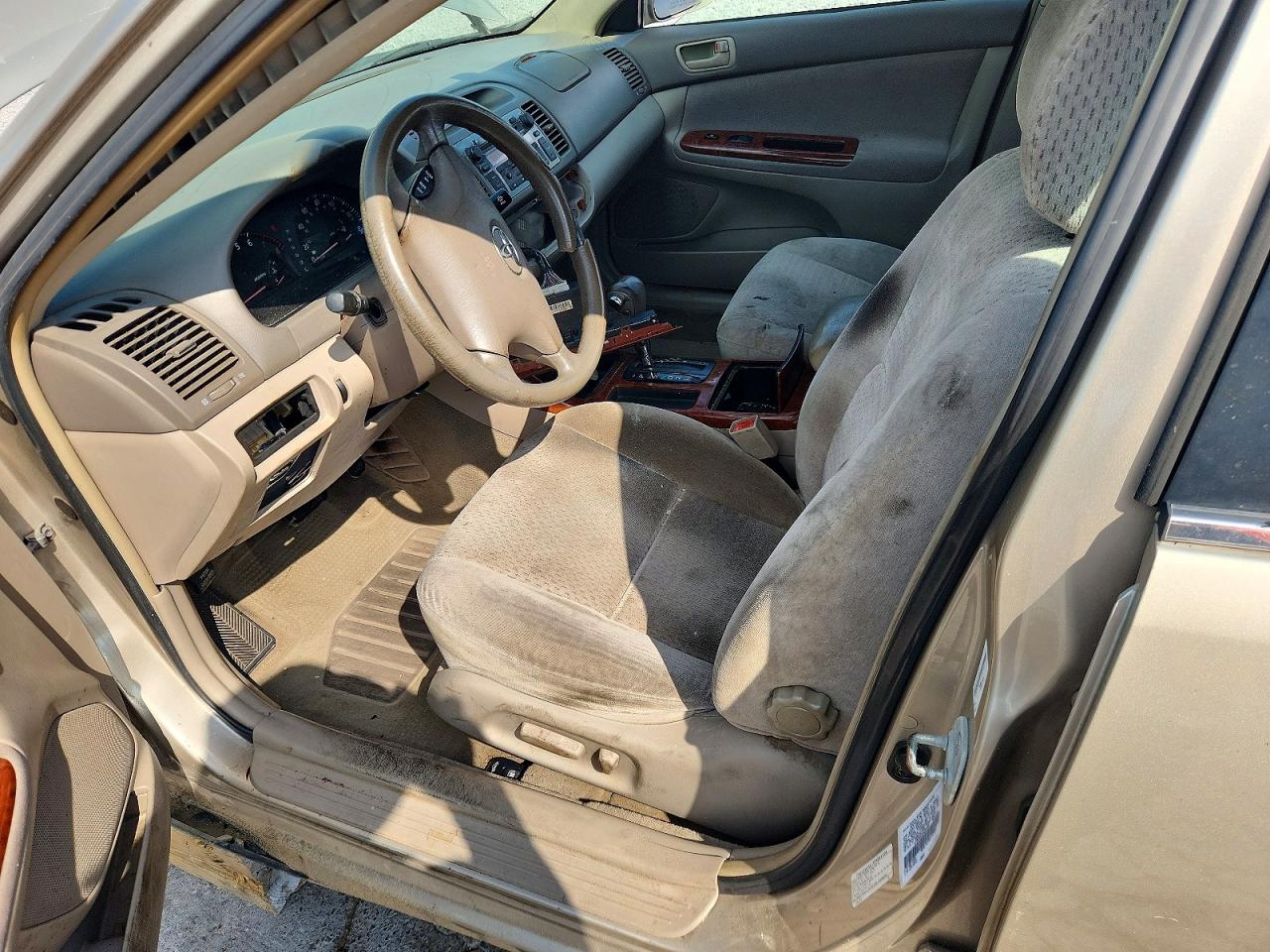 2003 Toyota Camry Xle Gold vin: 4T1BE32K33U206142
