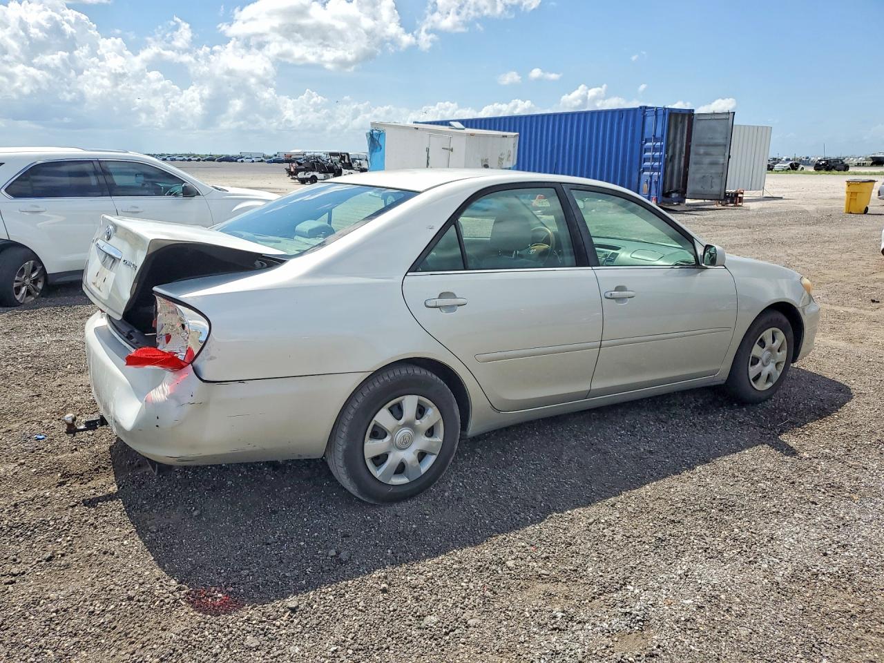 2003 Toyota Camry Le Silver vin: 4T1BE32K33U241019
