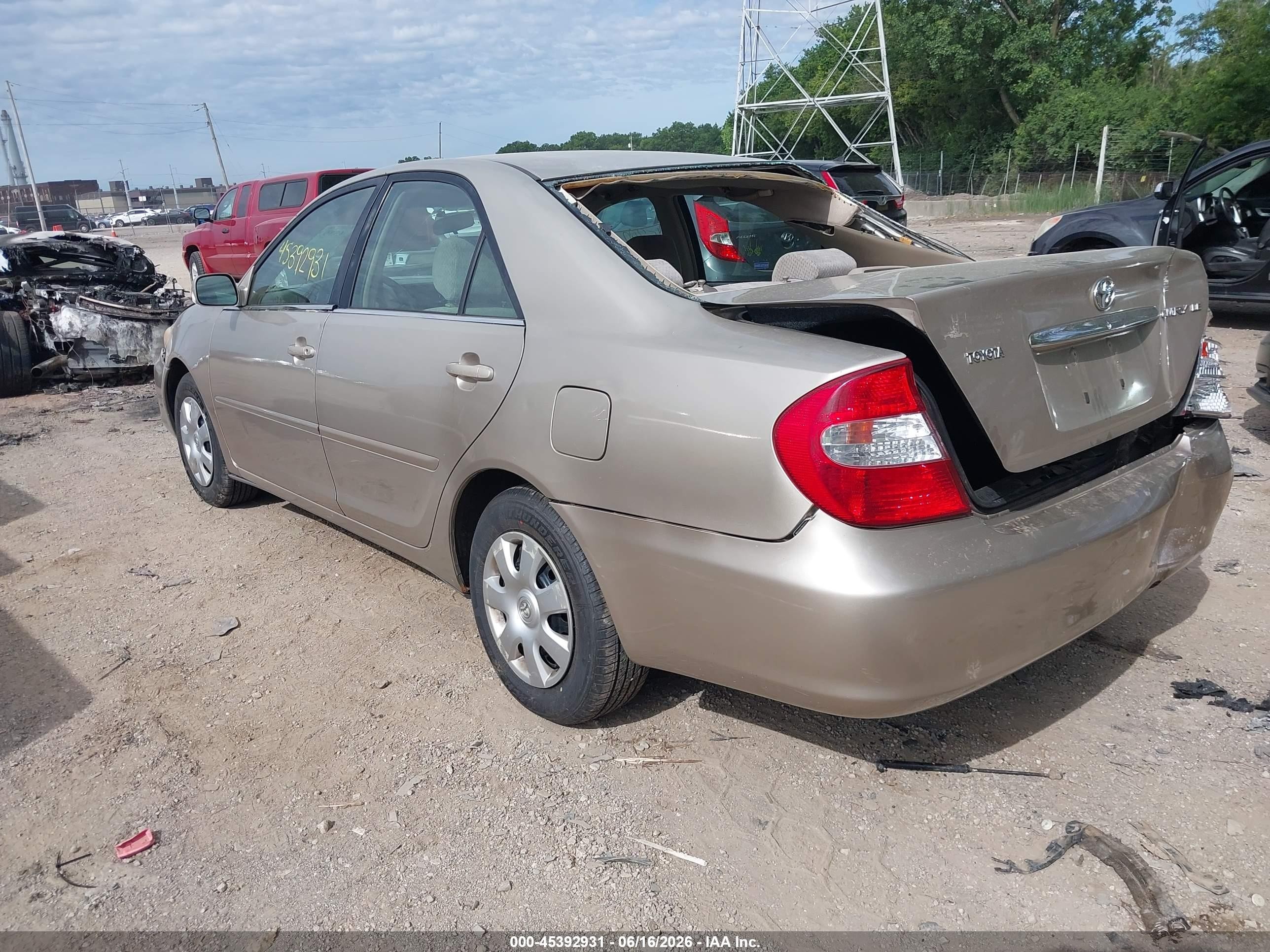2003 Toyota Camry Le Beige vin: 4T1BE32K33U699515