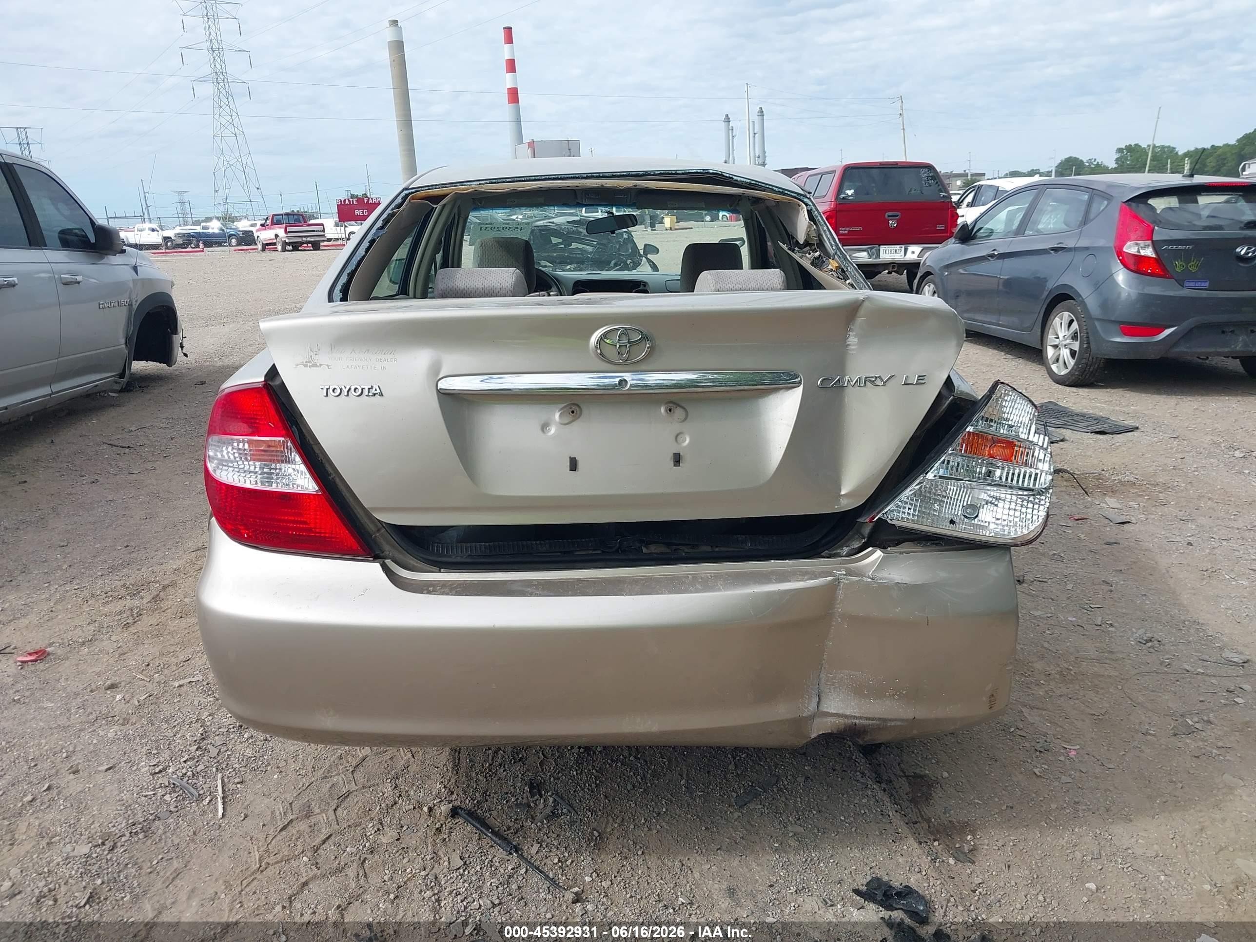 2003 Toyota Camry Le Beige vin: 4T1BE32K33U699515