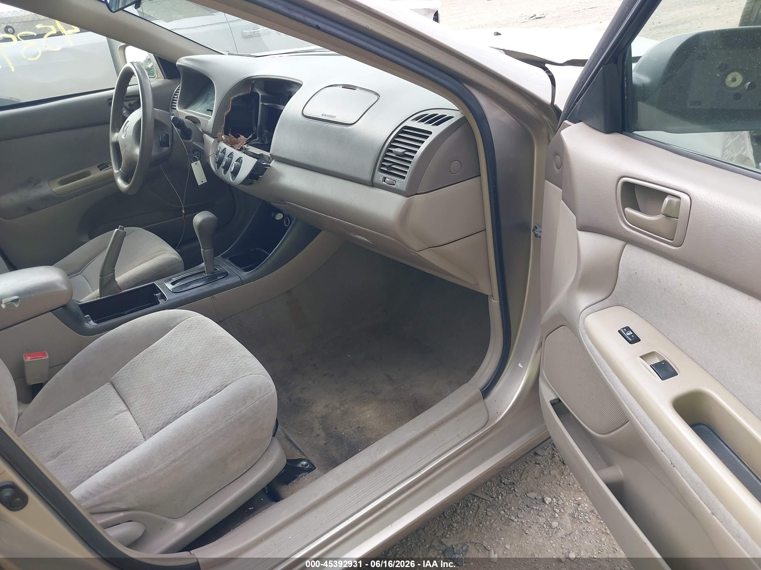 2003 Toyota Camry Le Beige vin: 4T1BE32K33U699515