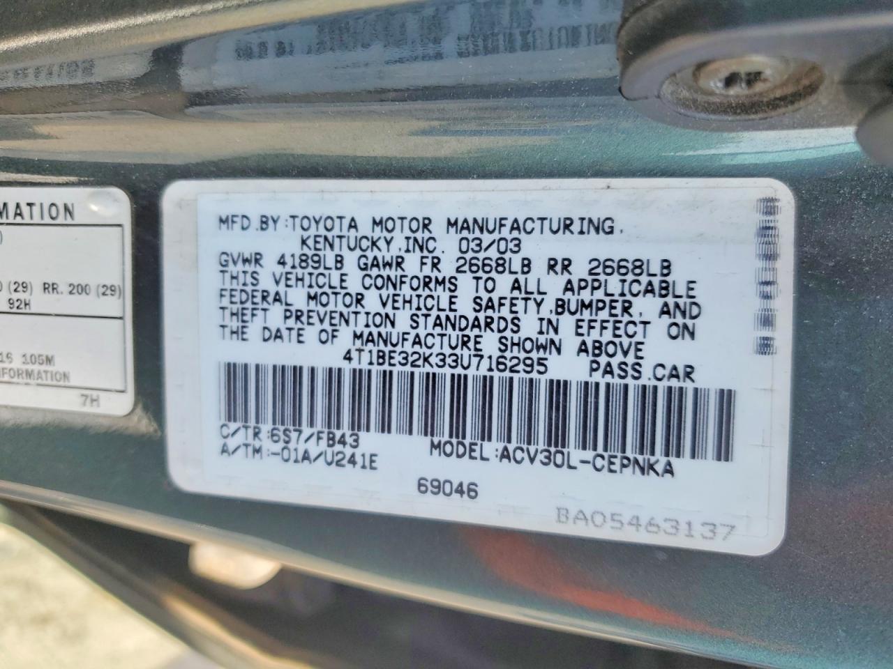 2003 Toyota Camry Le Green vin: 4T1BE32K33U716295