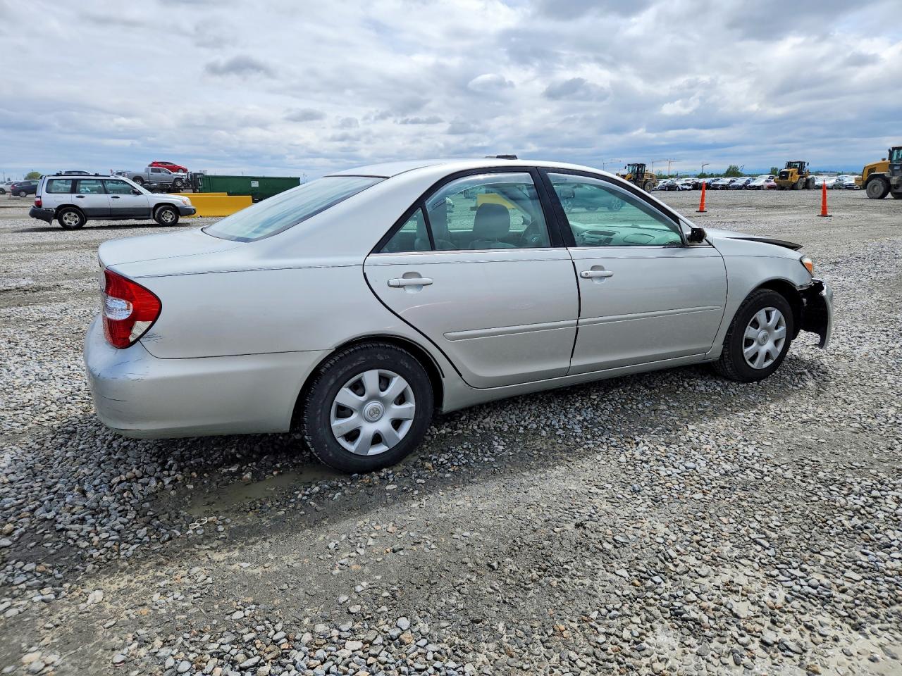 2003 Toyota Camry Le Silver vin: 4T1BE32K33U736840