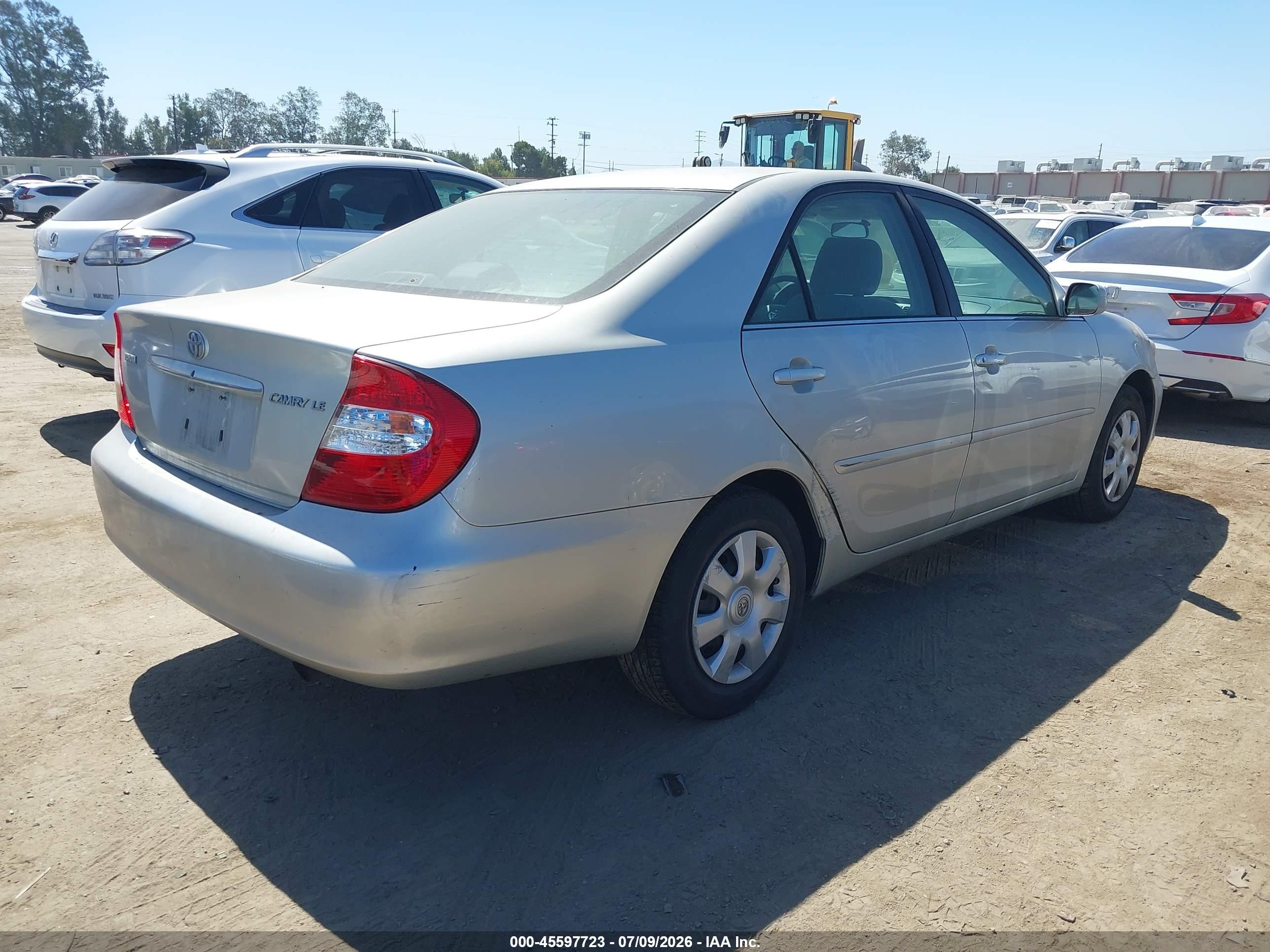 2003 Toyota Camry Le Silver vin: 4T1BE32K33U741990