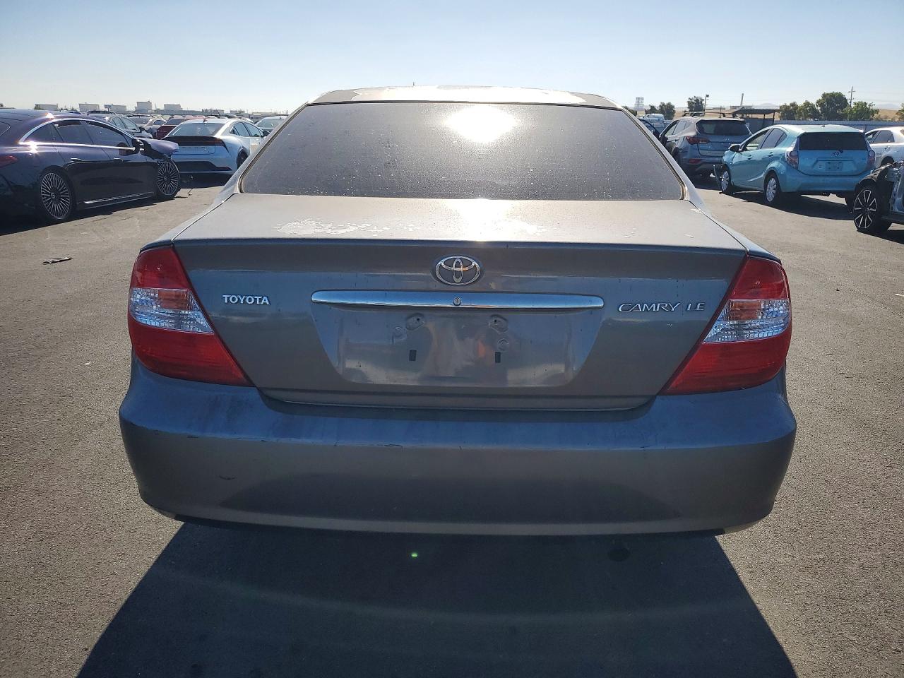 2003 Toyota Camry Le Gray vin: 4T1BE32K33U756215