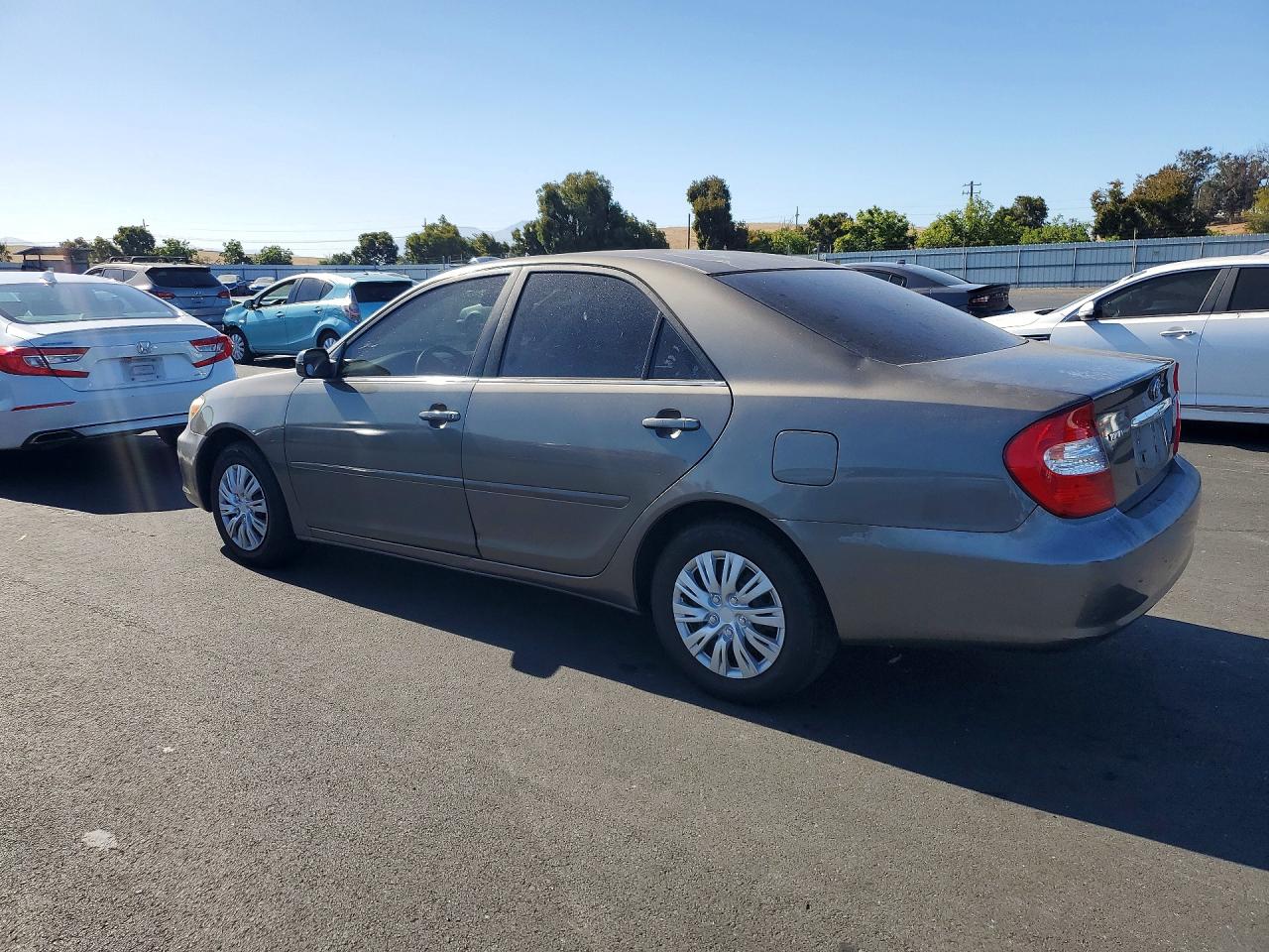 2003 Toyota Camry Le Gray vin: 4T1BE32K33U756215