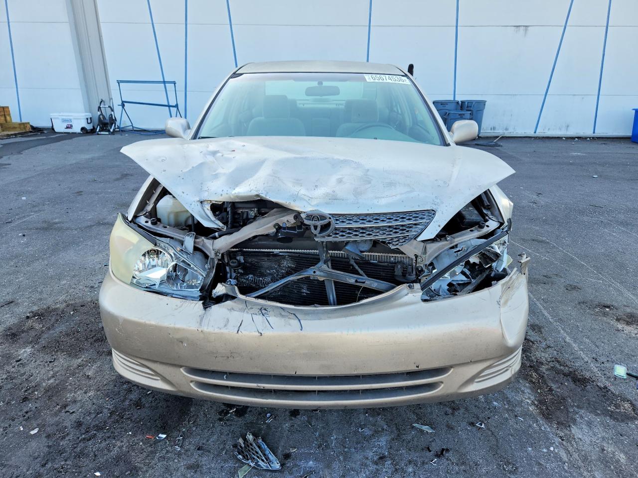 2003 Toyota Camry Le Gold vin: 4T1BE32K33U776027