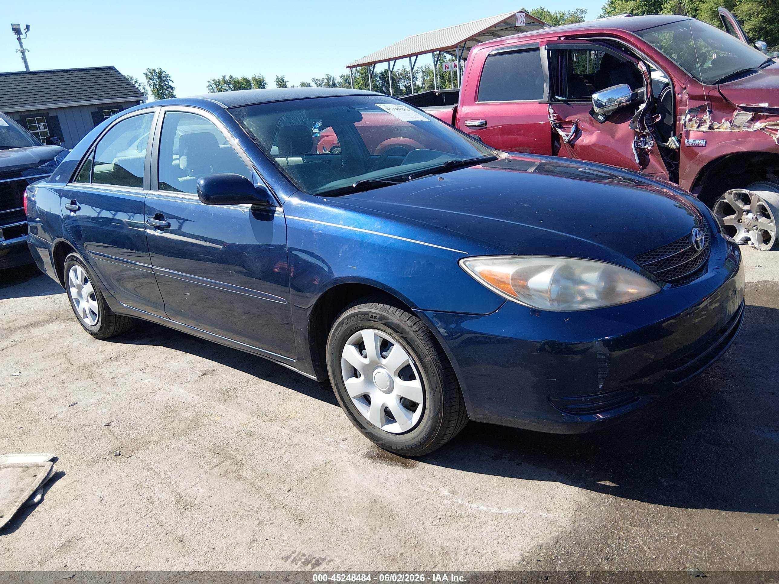 2004 Toyota Camry Le Blue vin: 4T1BE32K34U266553