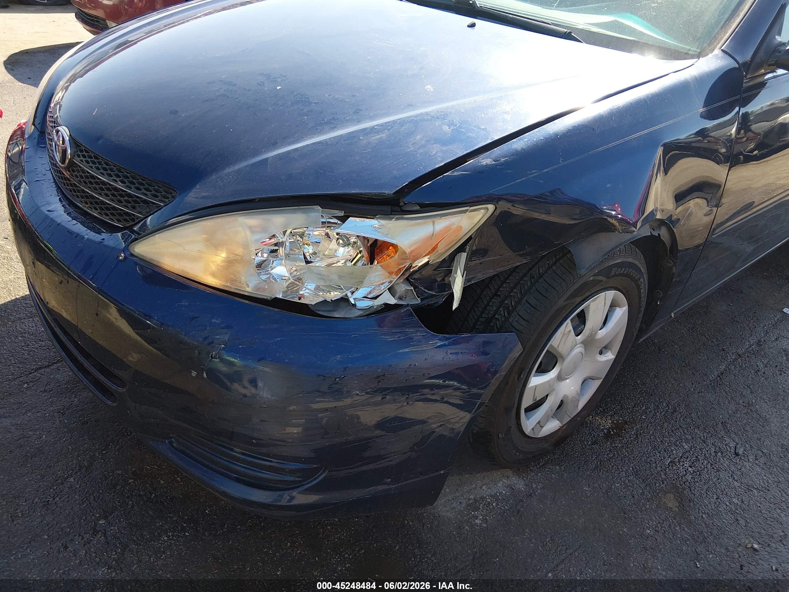 2004 Toyota Camry Le Blue vin: 4T1BE32K34U266553