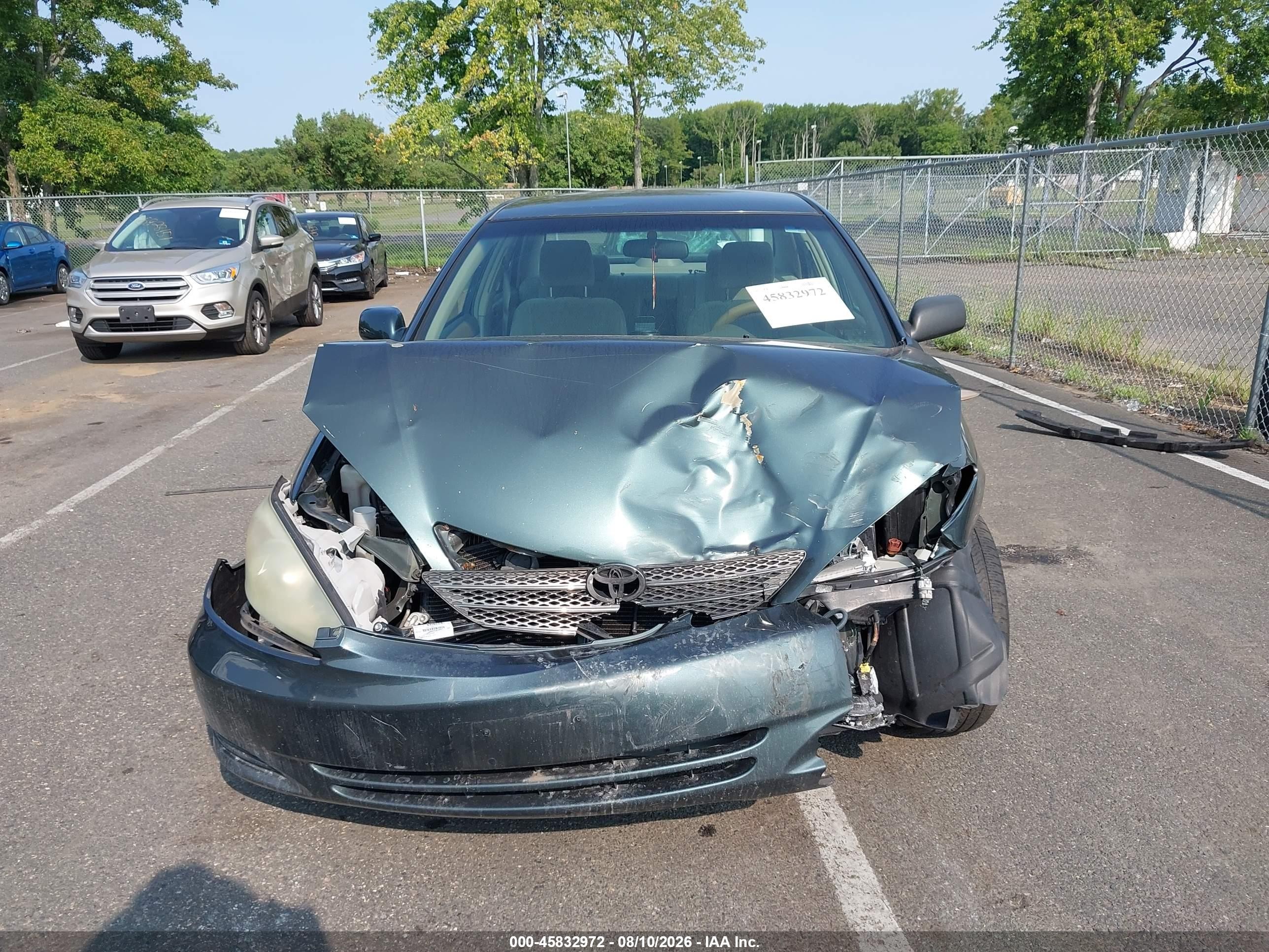 2004 Toyota Camry Le Green vin: 4T1BE32K34U324659