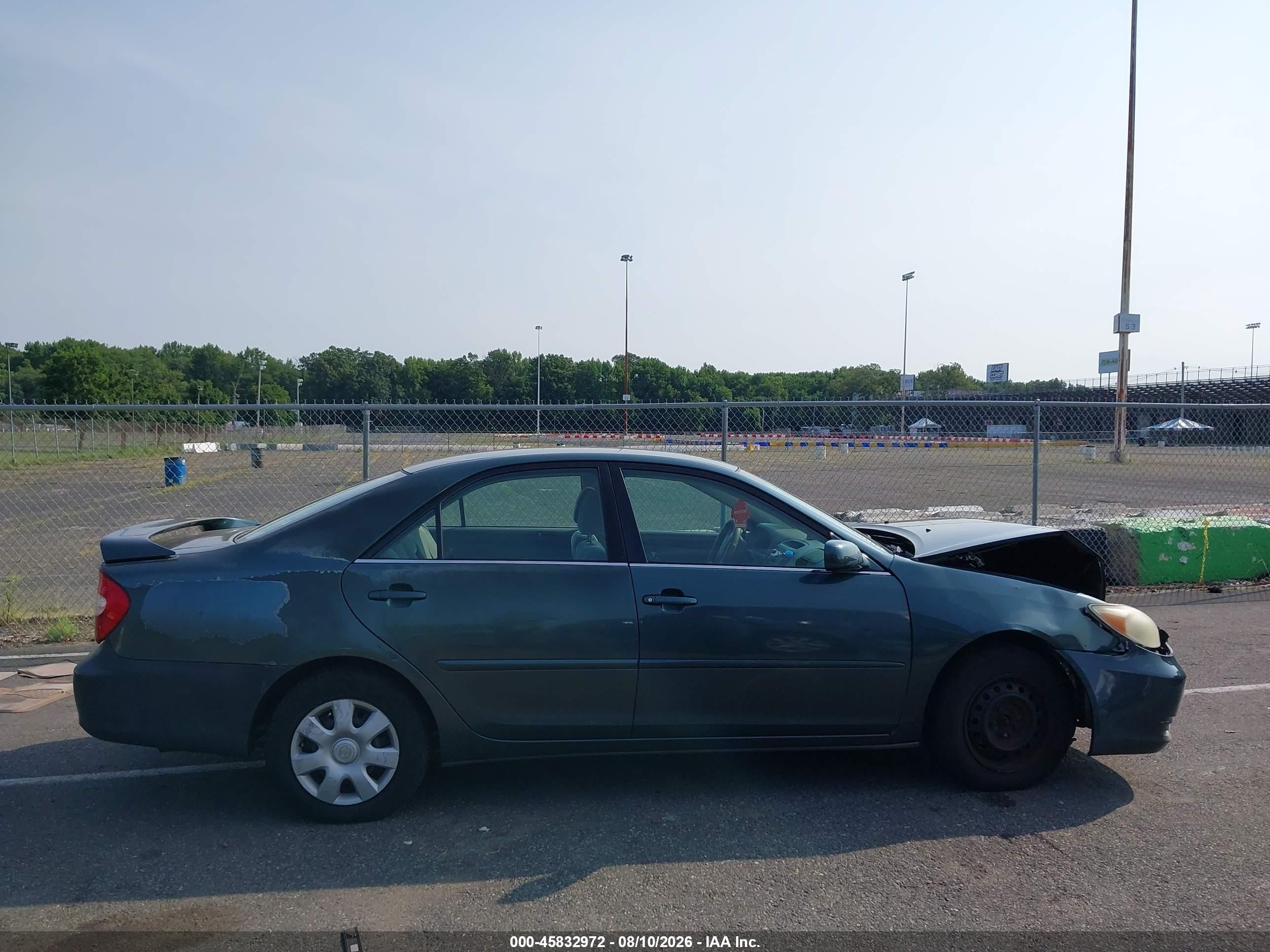 2004 Toyota Camry Le Green vin: 4T1BE32K34U324659
