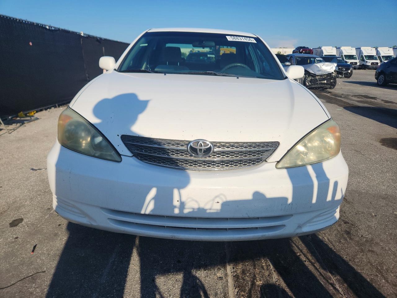 2004 Toyota Camry Le White vin: 4T1BE32K34U327819