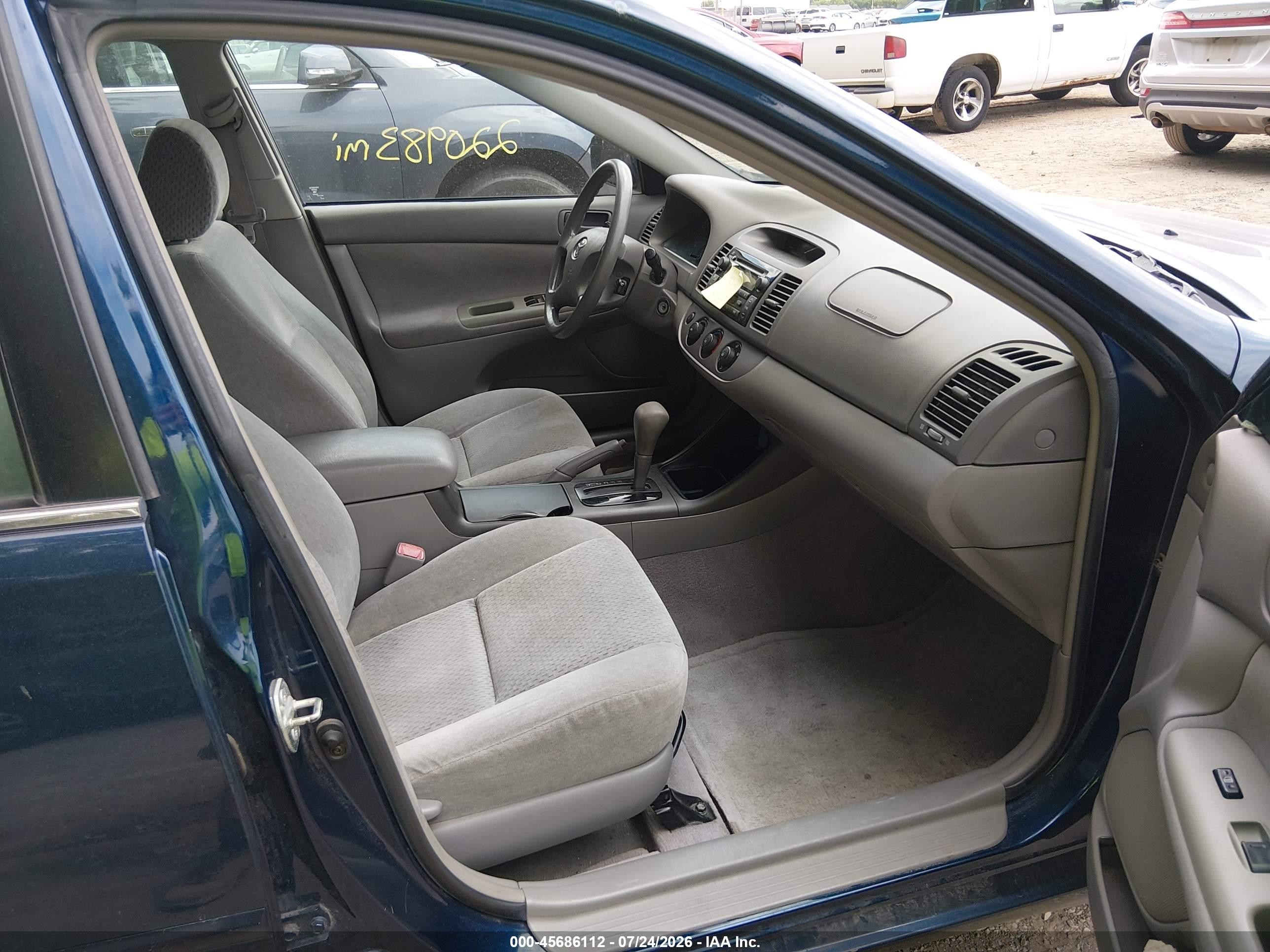 2004 Toyota Camry Le Dark Blue vin: 4T1BE32K34U343762