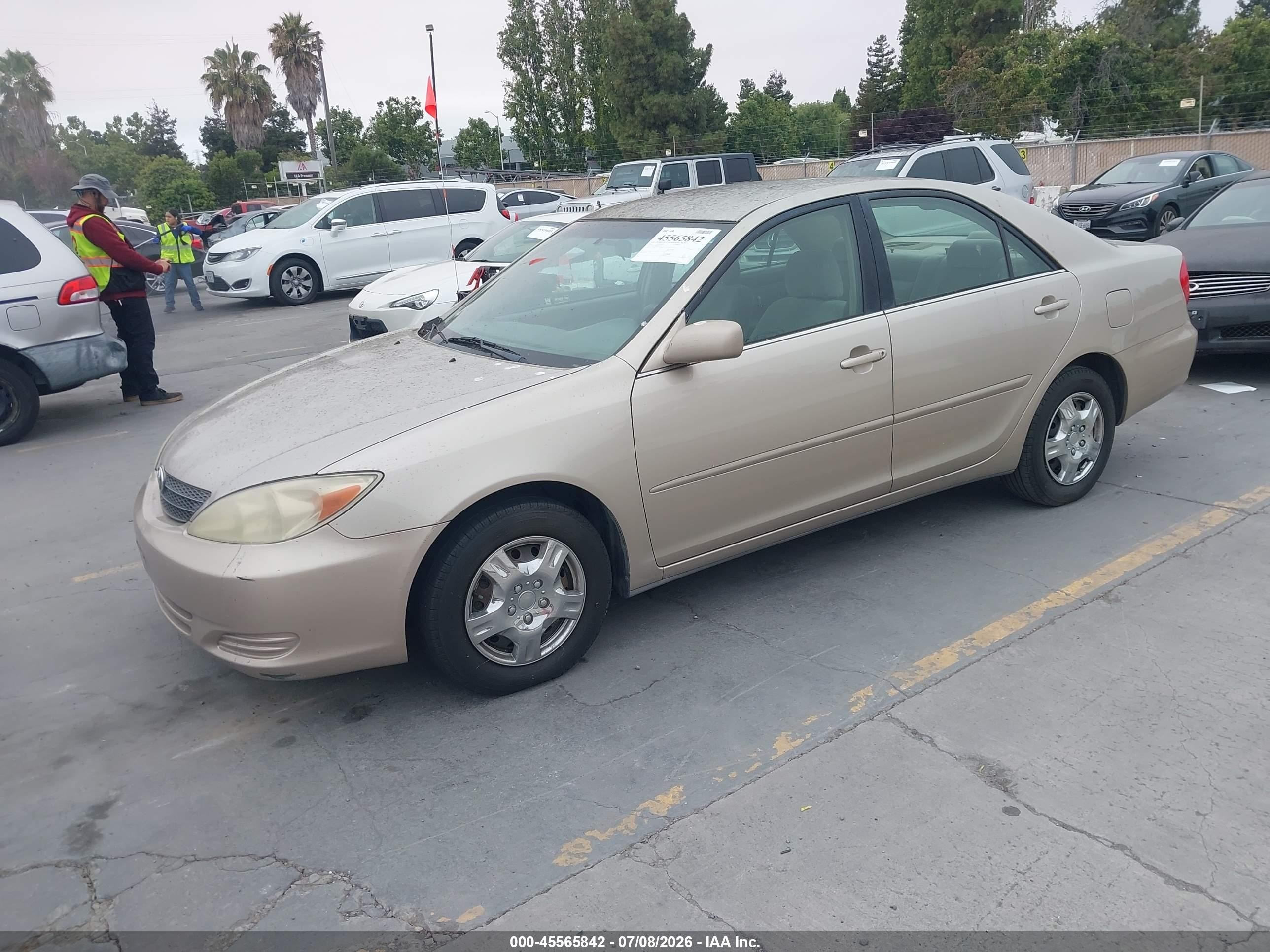 2004 Toyota Camry Le Brown vin: 4T1BE32K34U345138