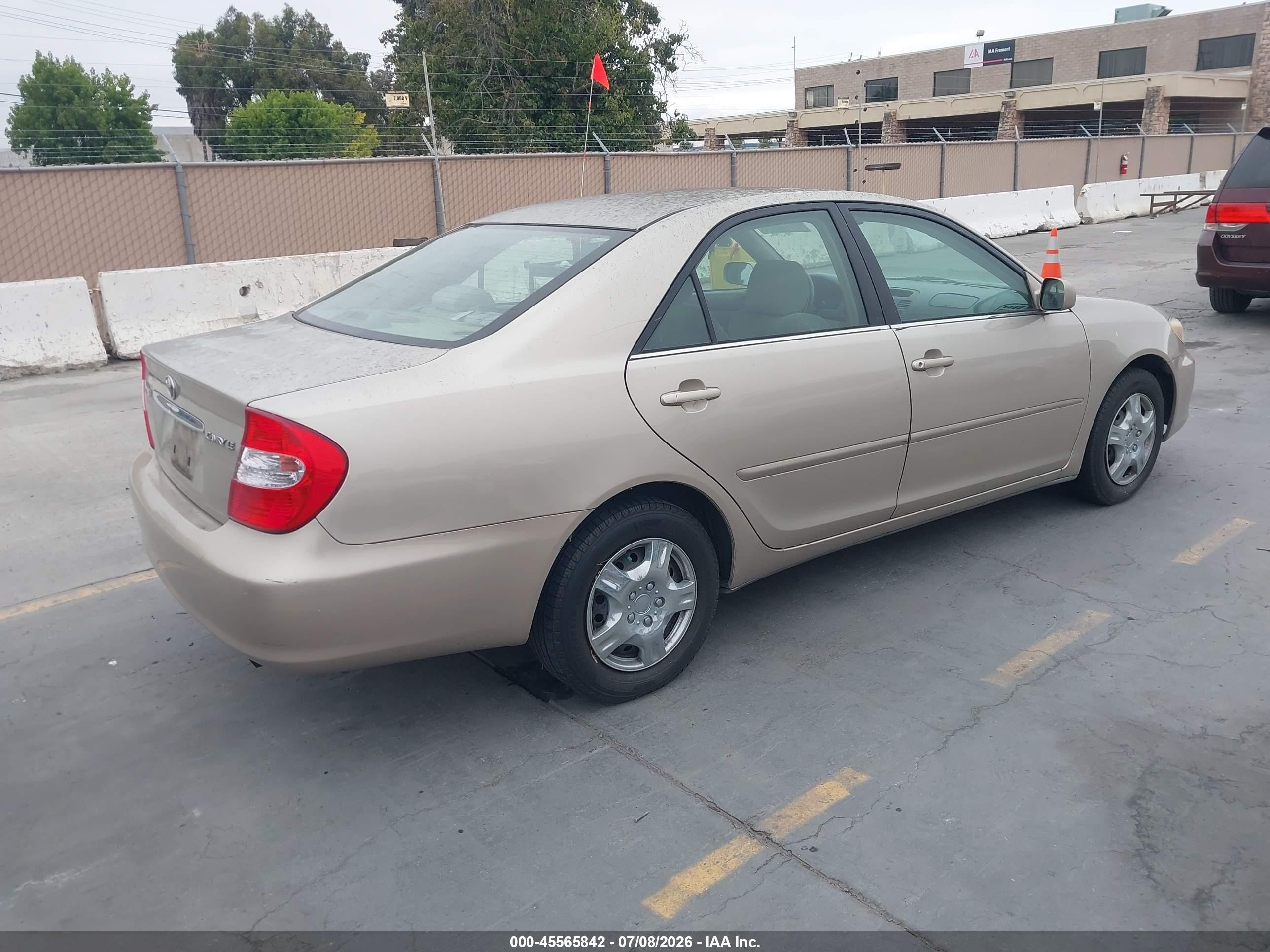 2004 Toyota Camry Le Brown vin: 4T1BE32K34U345138