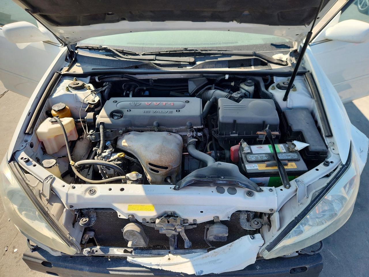2004 Toyota Camry Le Белый vin: 4T1BE32K34U370489
