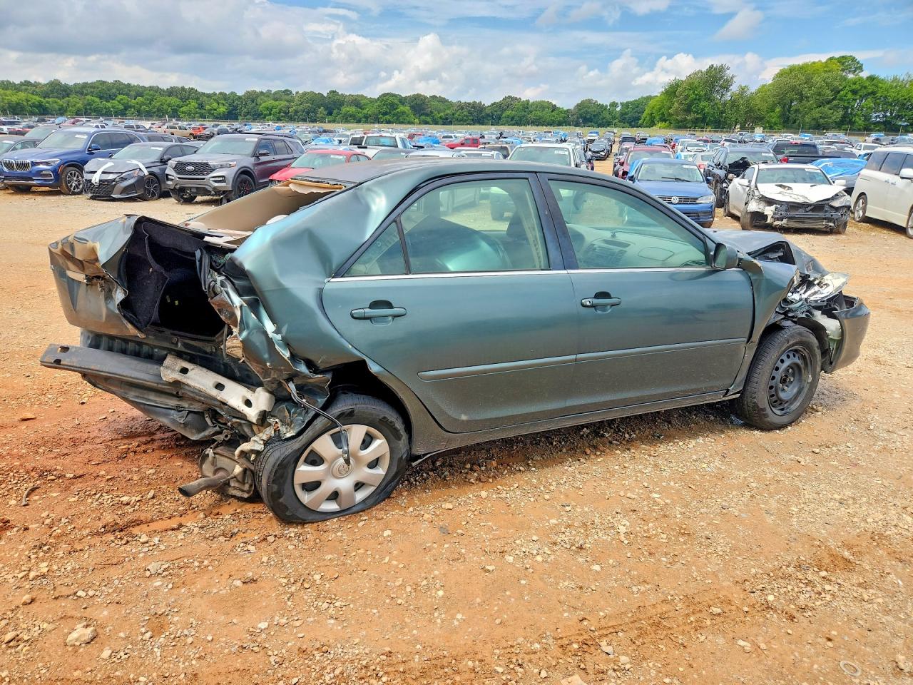 2004 Toyota Camry Le Green vin: 4T1BE32K34U374672