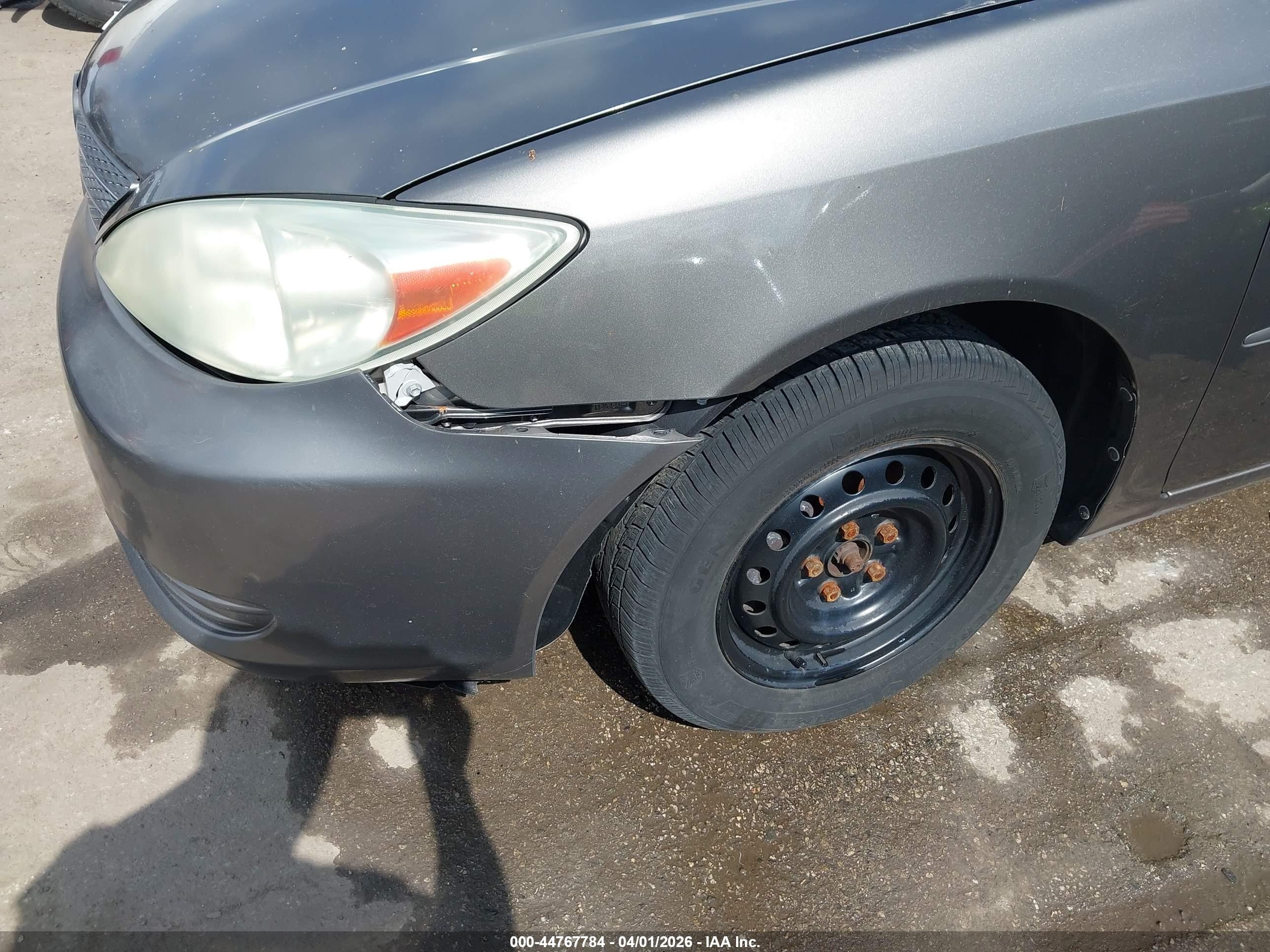 2004 Toyota Camry Le Gray vin: 4T1BE32K34U803728
