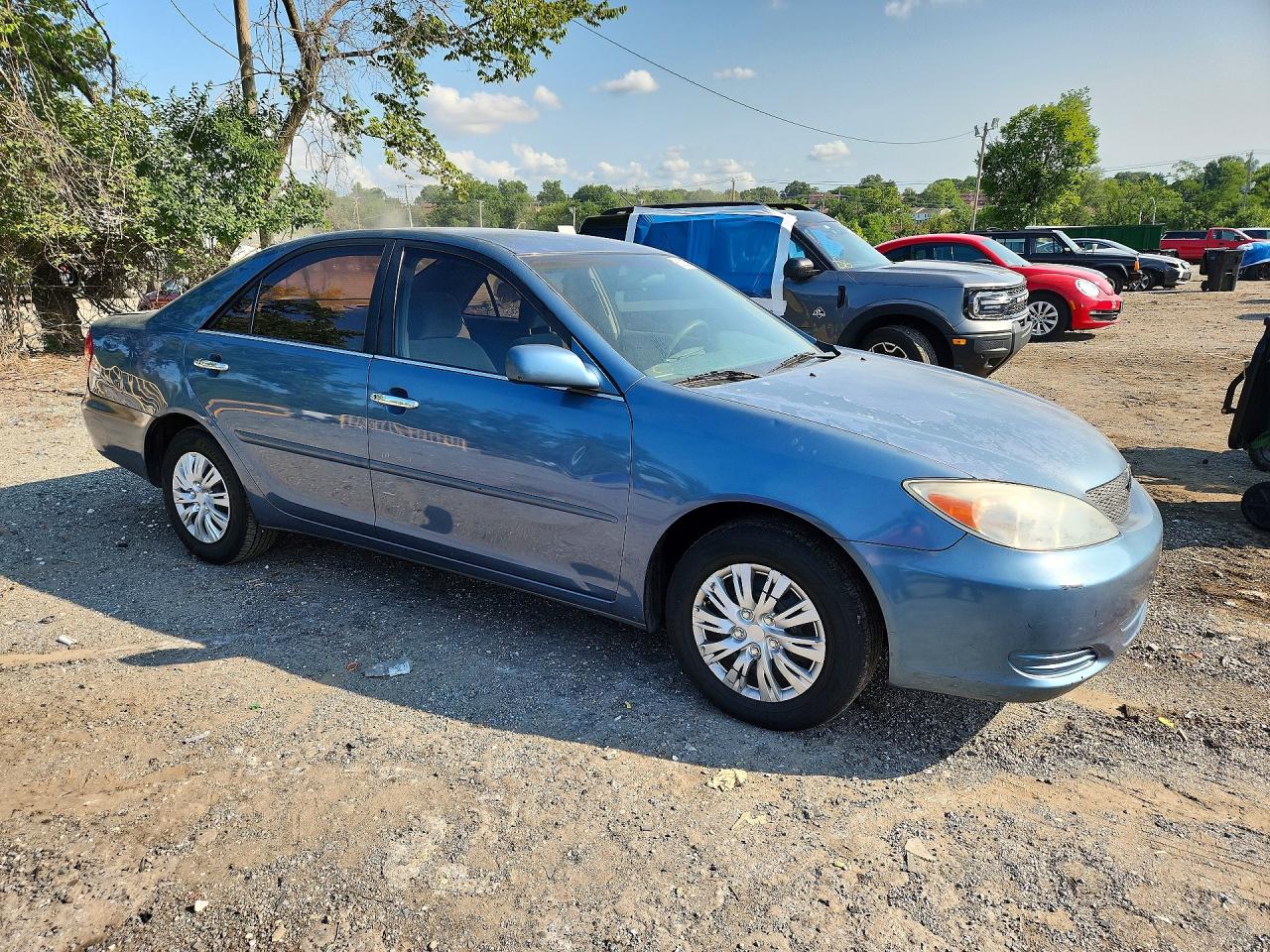 2004 Toyota Camry Le Blue vin: 4T1BE32K34U814891