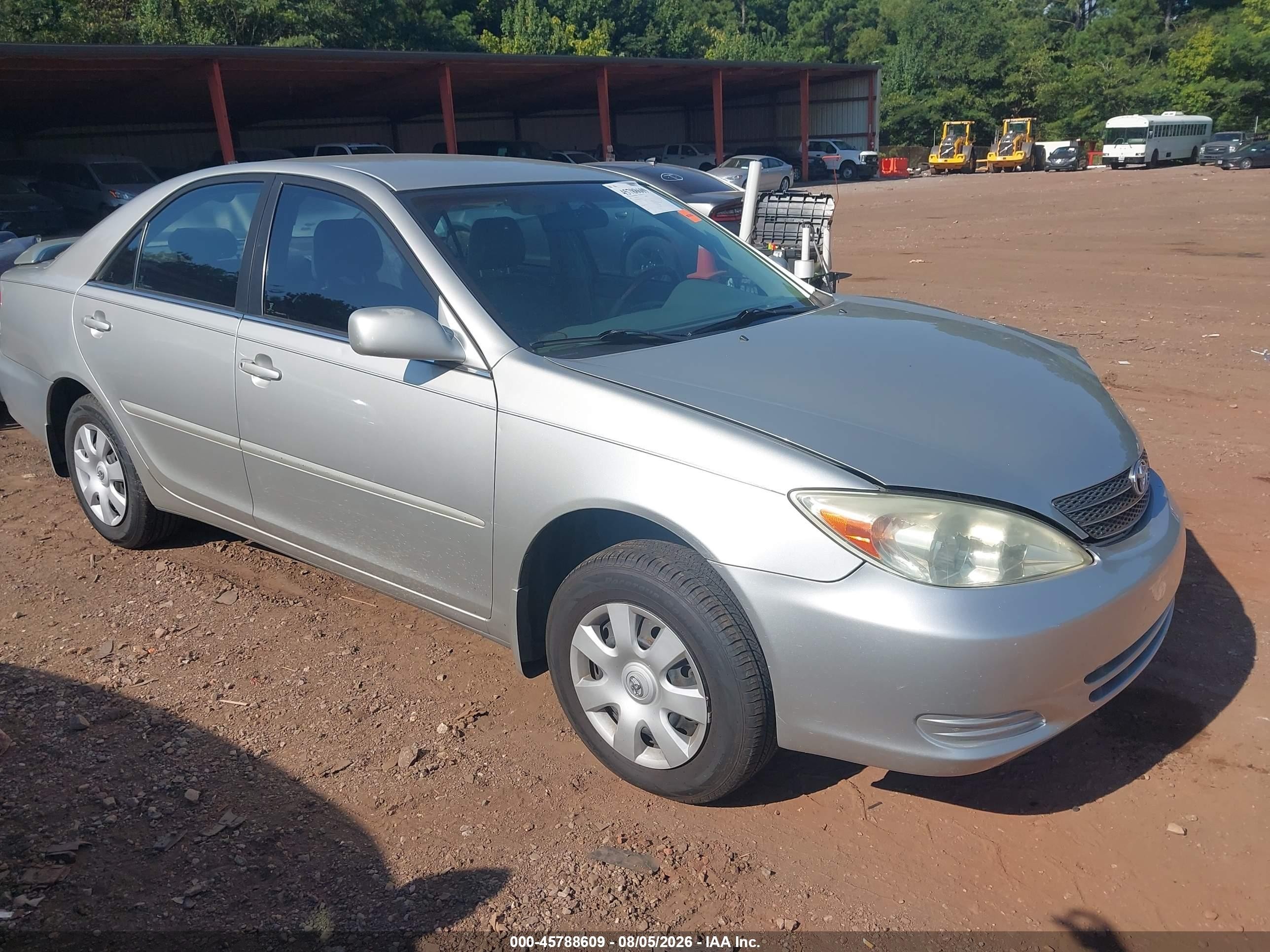 2004 Toyota Camry Le Серебряный vin: 4T1BE32K34U824742