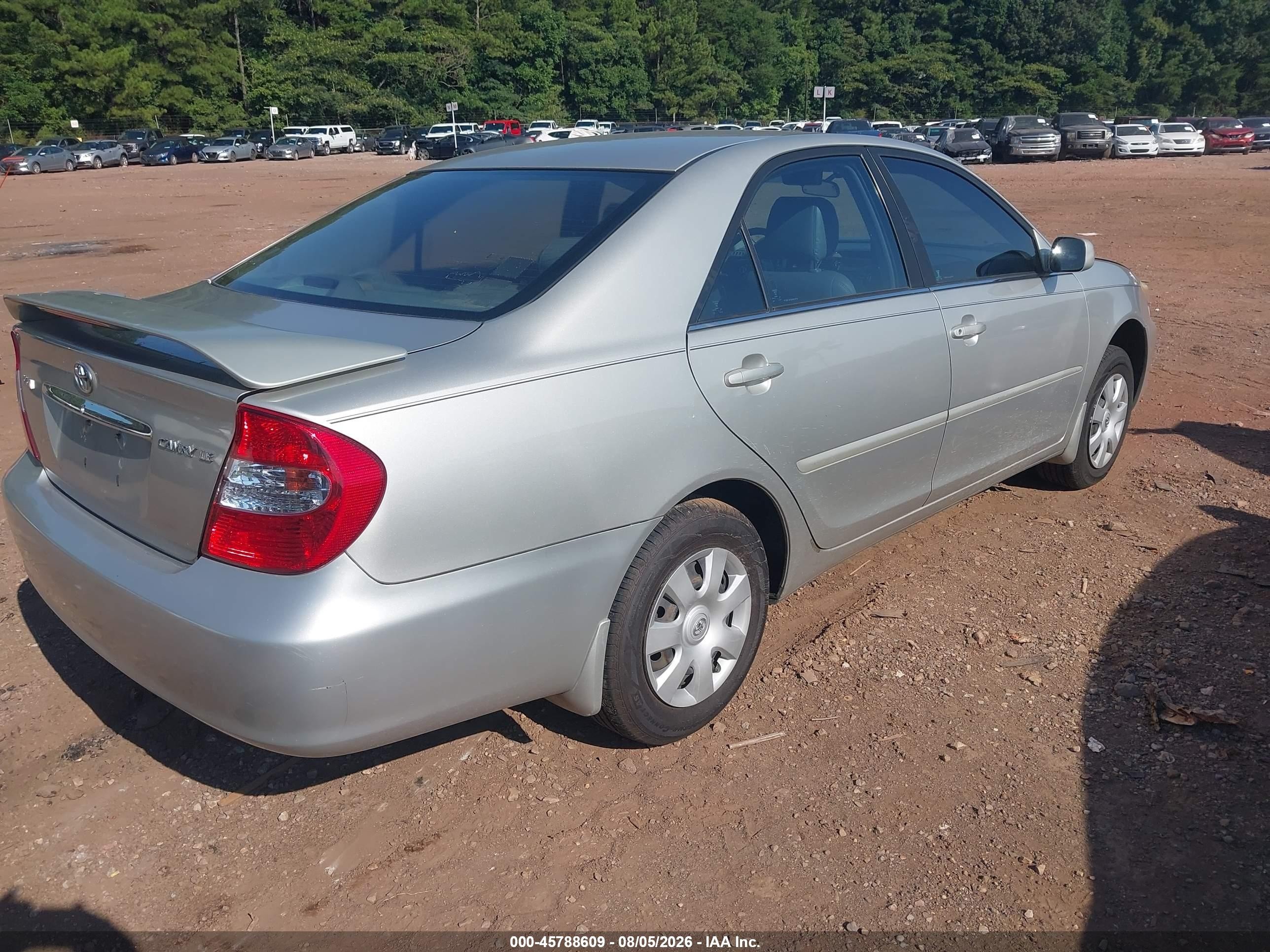 2004 Toyota Camry Le Серебряный vin: 4T1BE32K34U824742