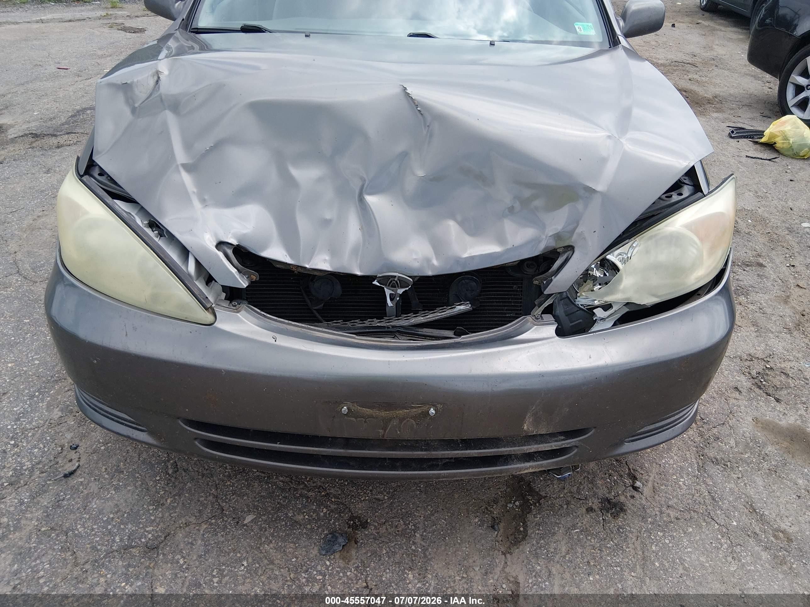 2004 Toyota Camry Le Gray vin: 4T1BE32K34U839676