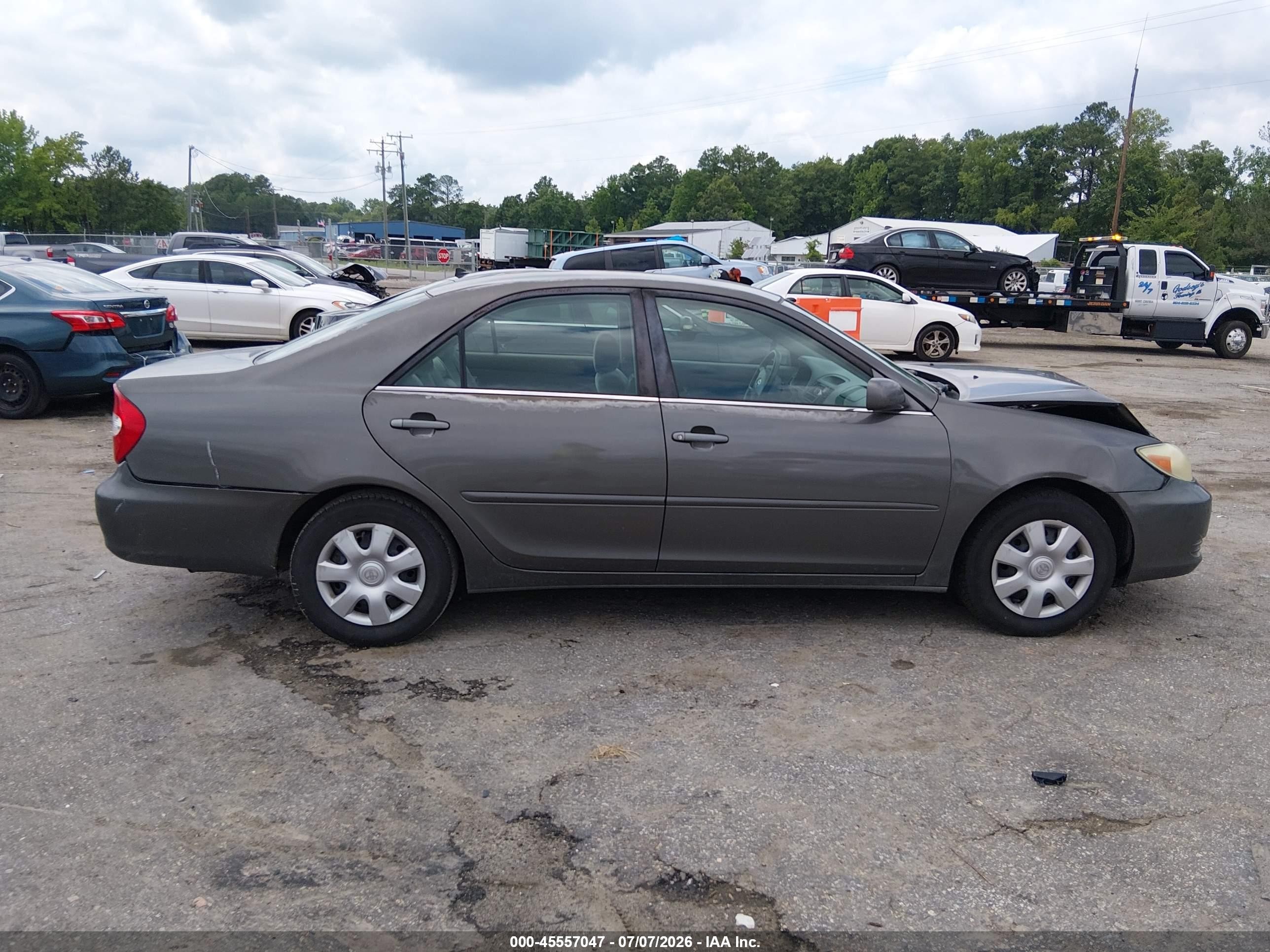 2004 Toyota Camry Le Gray vin: 4T1BE32K34U839676