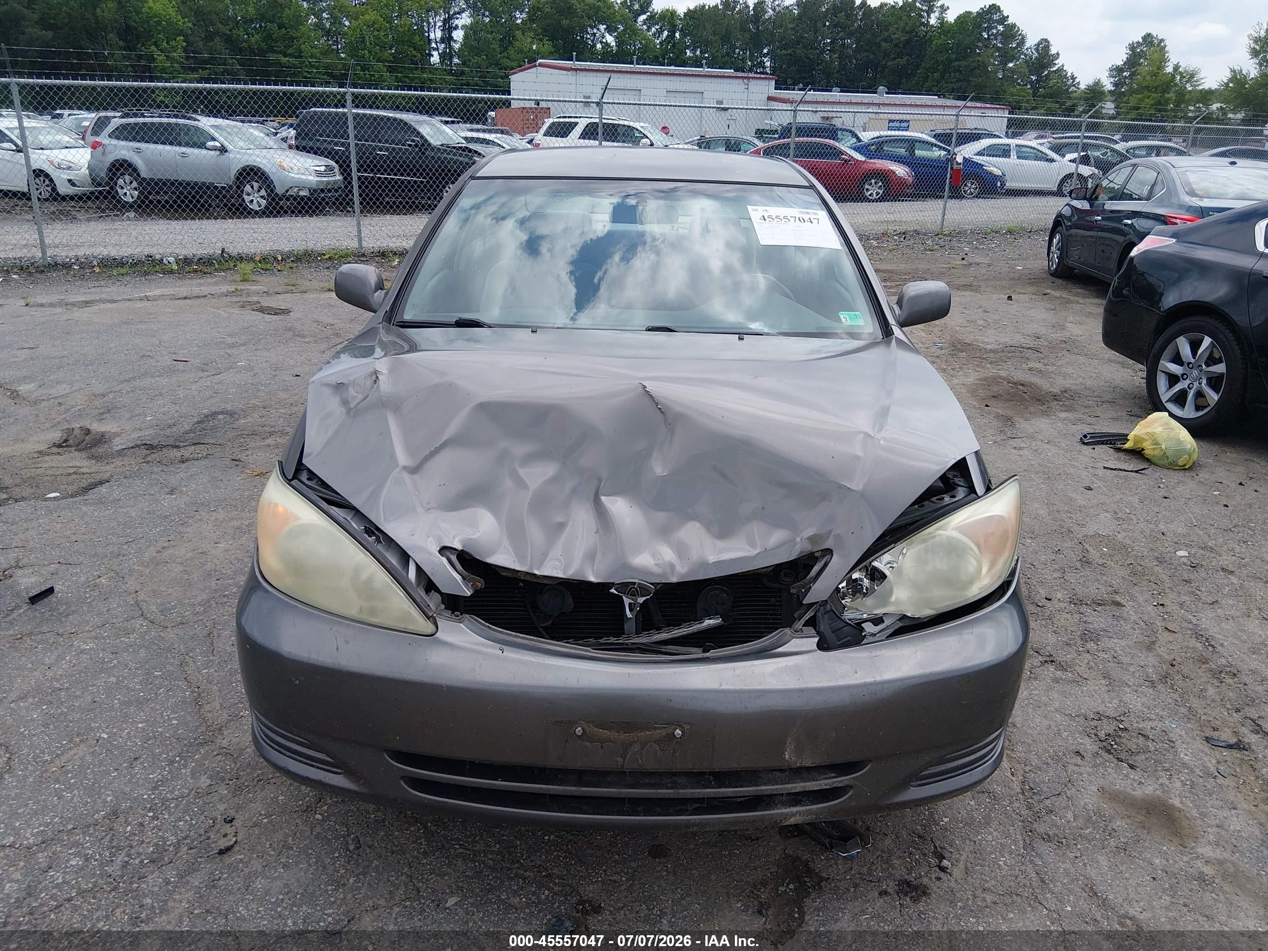2004 Toyota Camry Le Gray vin: 4T1BE32K34U839676