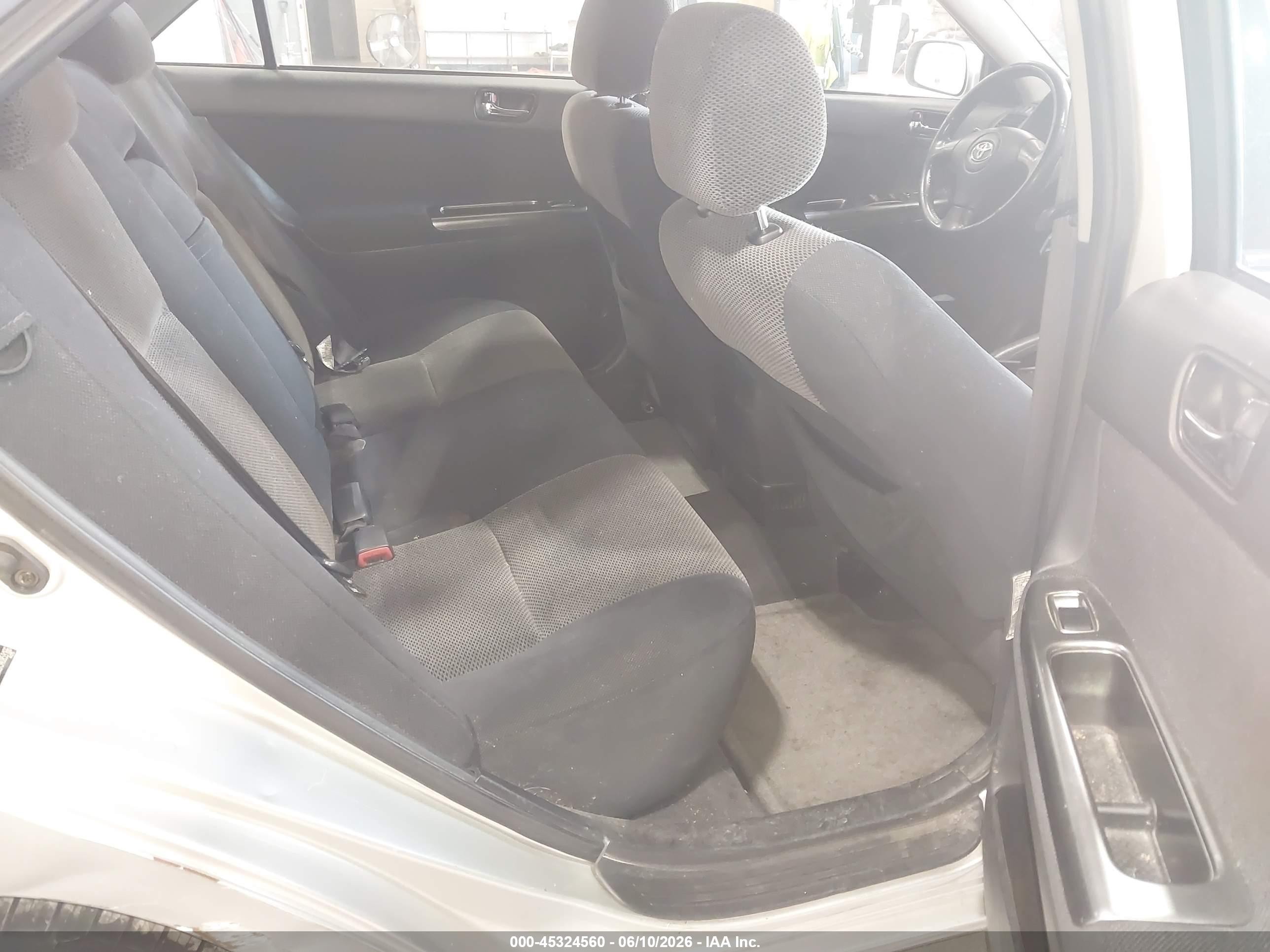 2004 Toyota Camry Se Silver vin: 4T1BE32K34U859166
