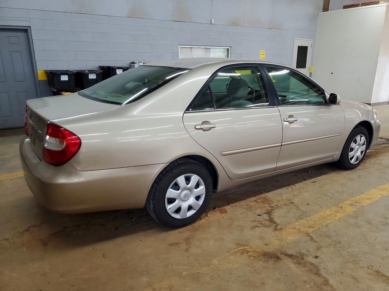 2004 Toyota Camry Le Tan vin: 4T1BE32K34U860544