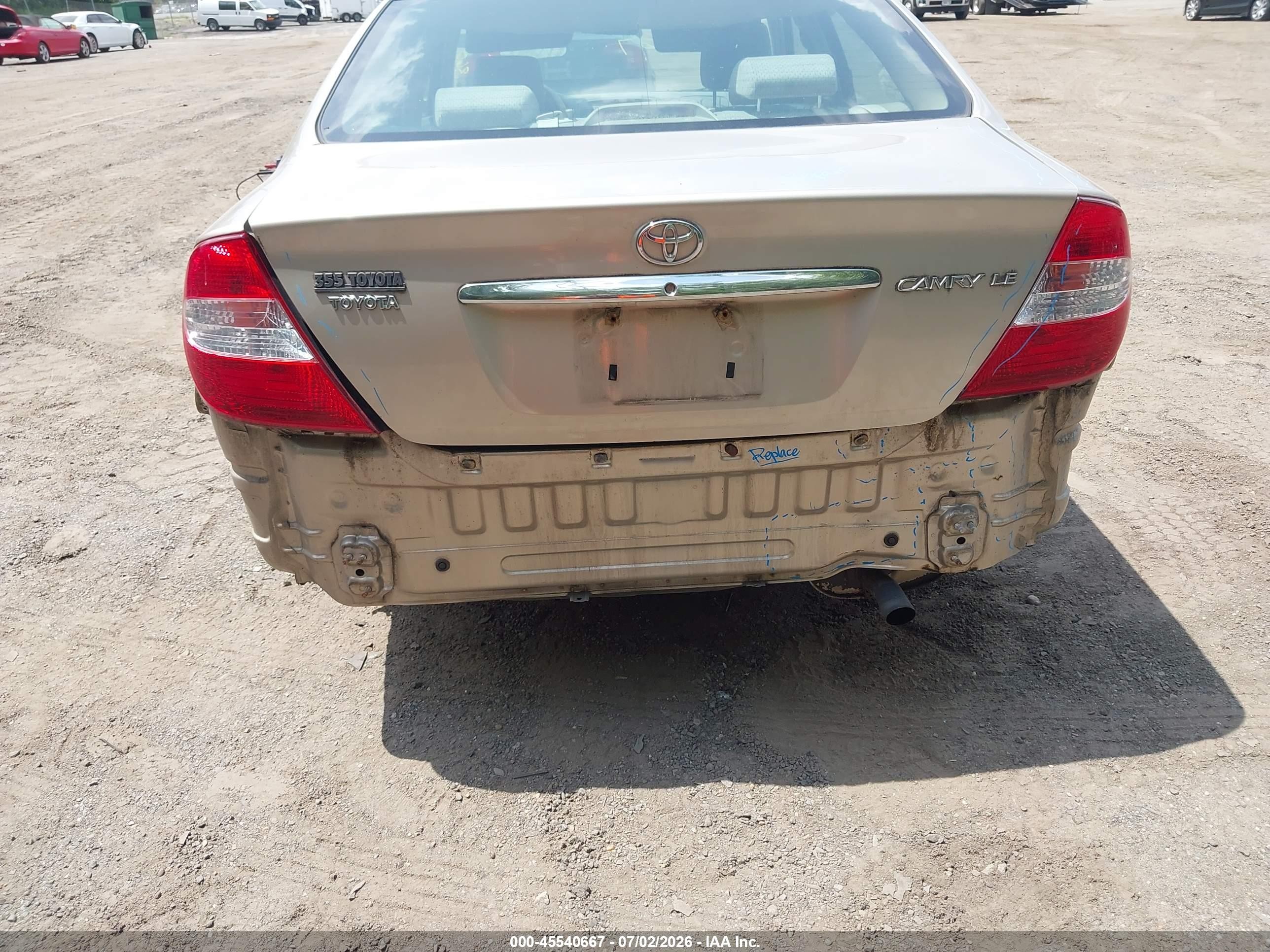 2004 Toyota Camry Le Champagne vin: 4T1BE32K34U895732