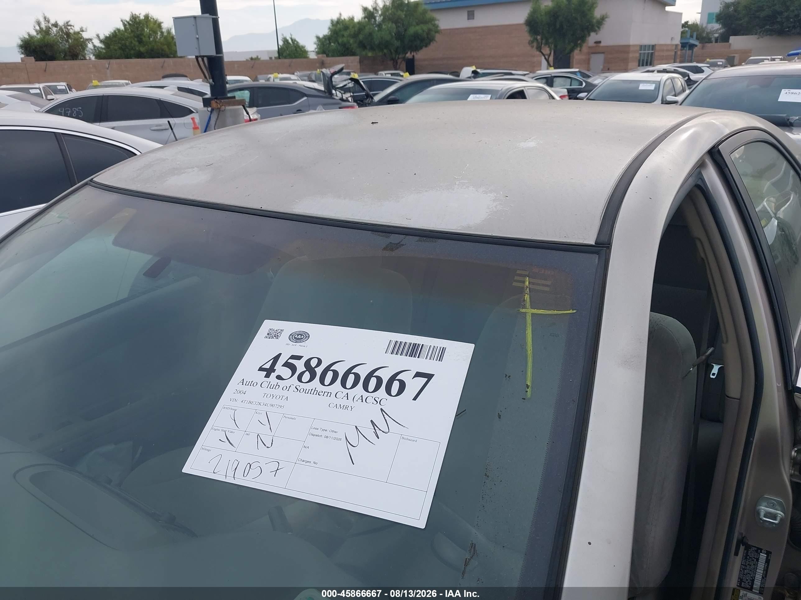 2004 Toyota Camry Le Champagne vin: 4T1BE32K34U907295