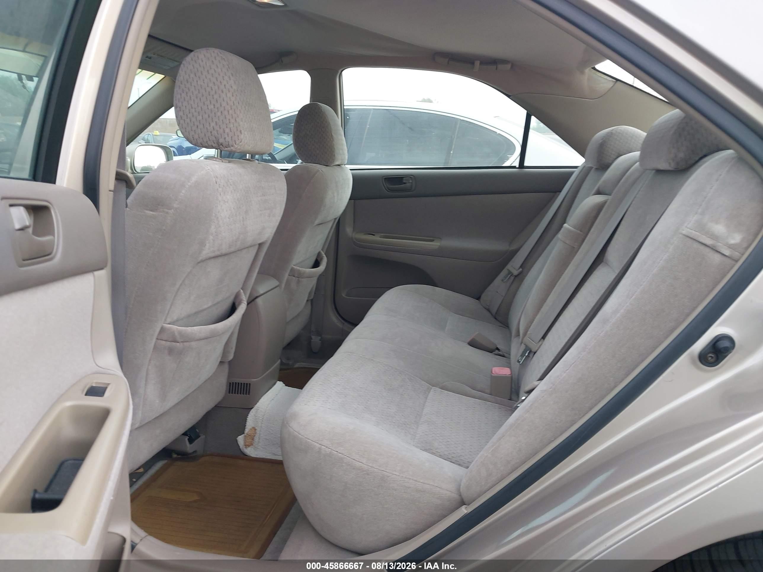 2004 Toyota Camry Le Champagne vin: 4T1BE32K34U907295