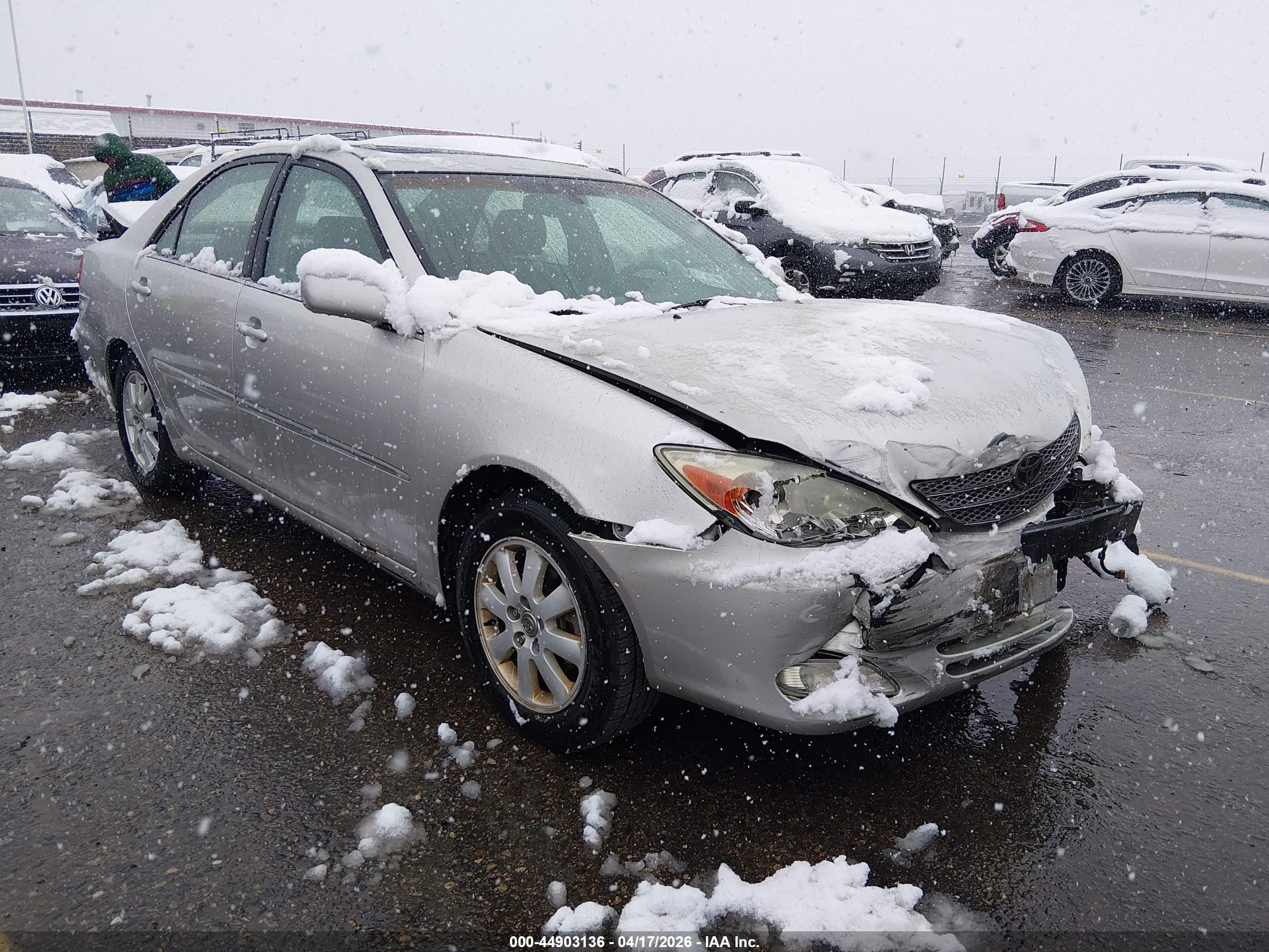 2004 Toyota Camry Xle Silver vin: 4T1BE32K34U929068