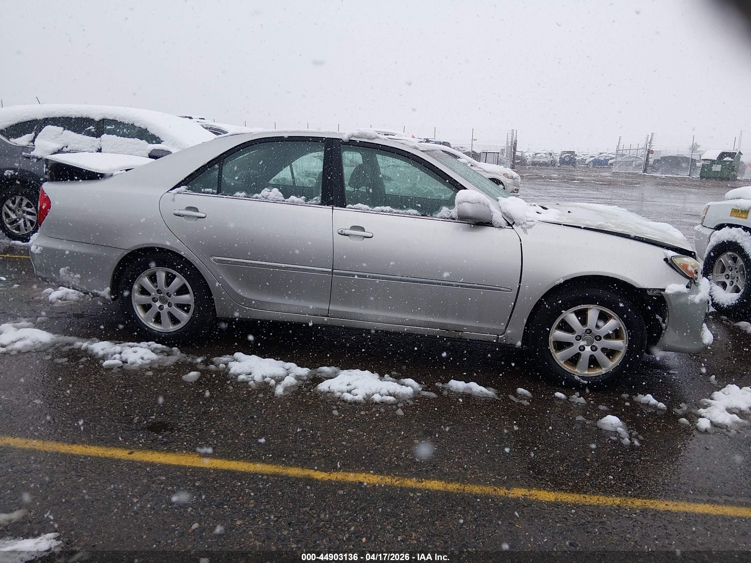 2004 Toyota Camry Xle Silver vin: 4T1BE32K34U929068