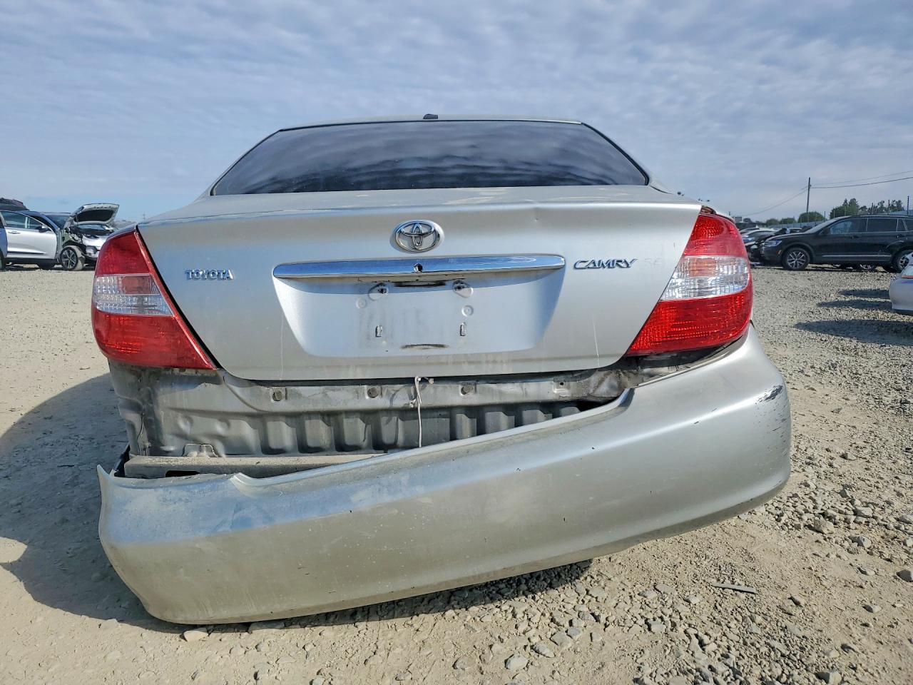 2004 Toyota Camry Le Gray vin: 4T1BE32K34U934061