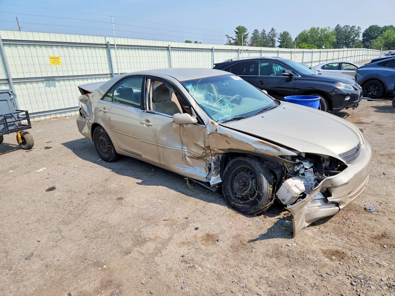 2004 Toyota Camry Le Silver vin: 4T1BE32K34U940216