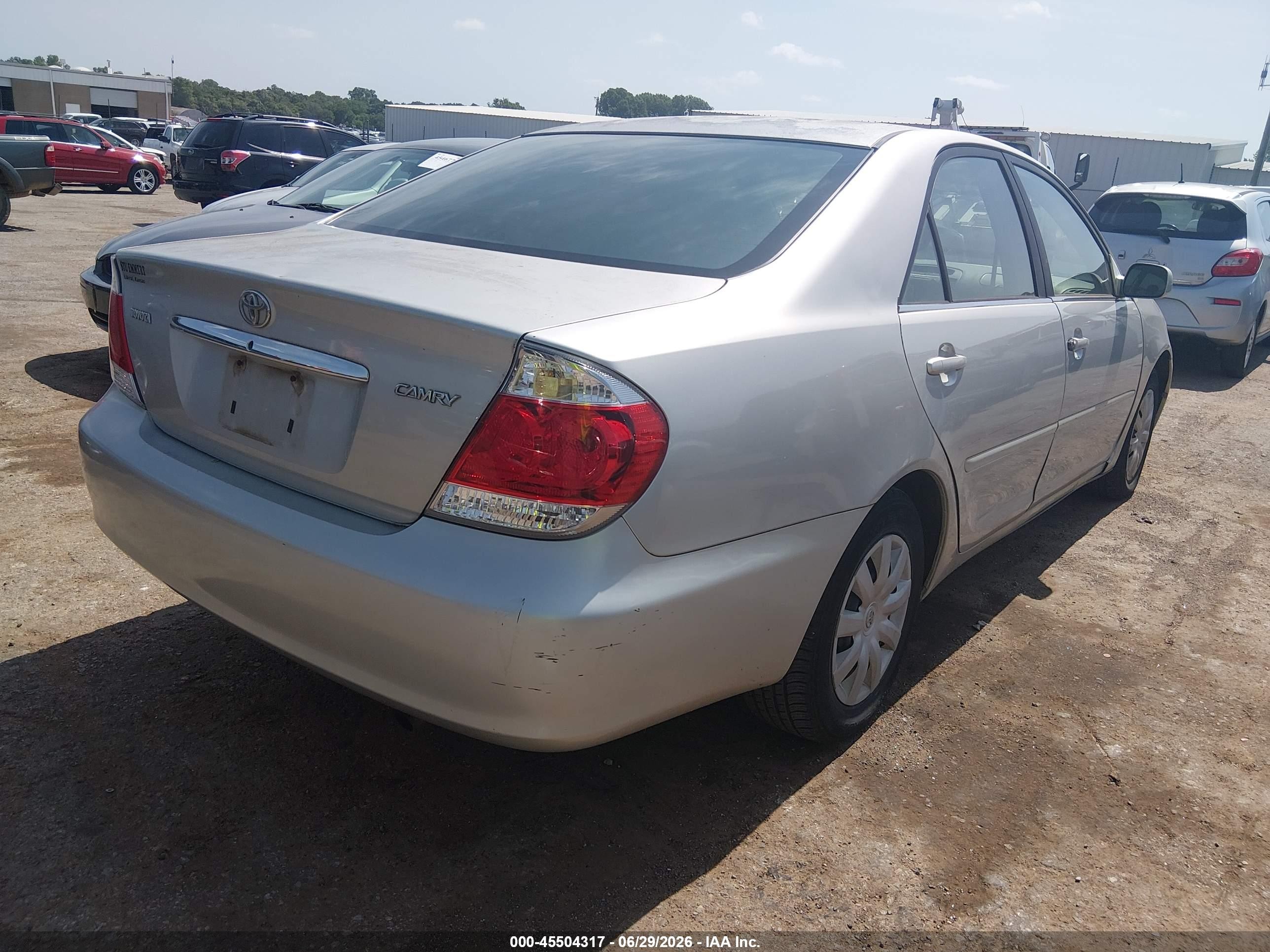 2005 Toyota Camry Std Silver vin: 4T1BE32K35U001634