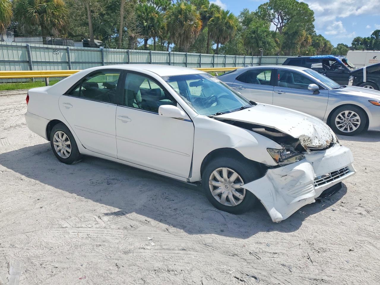 2005 Toyota Camry White vin: 4T1BE32K35U015923