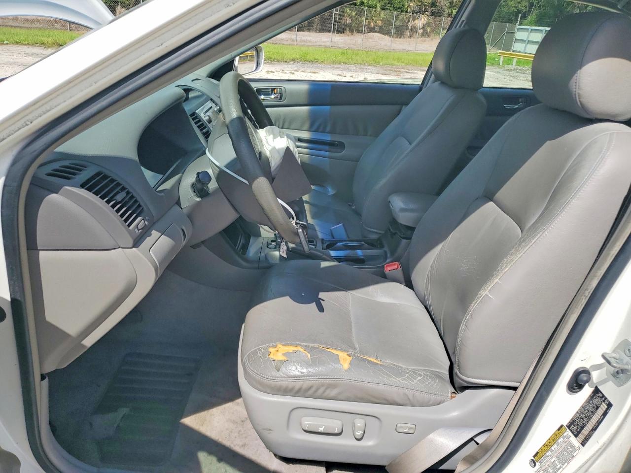 2005 Toyota Camry White vin: 4T1BE32K35U015923
