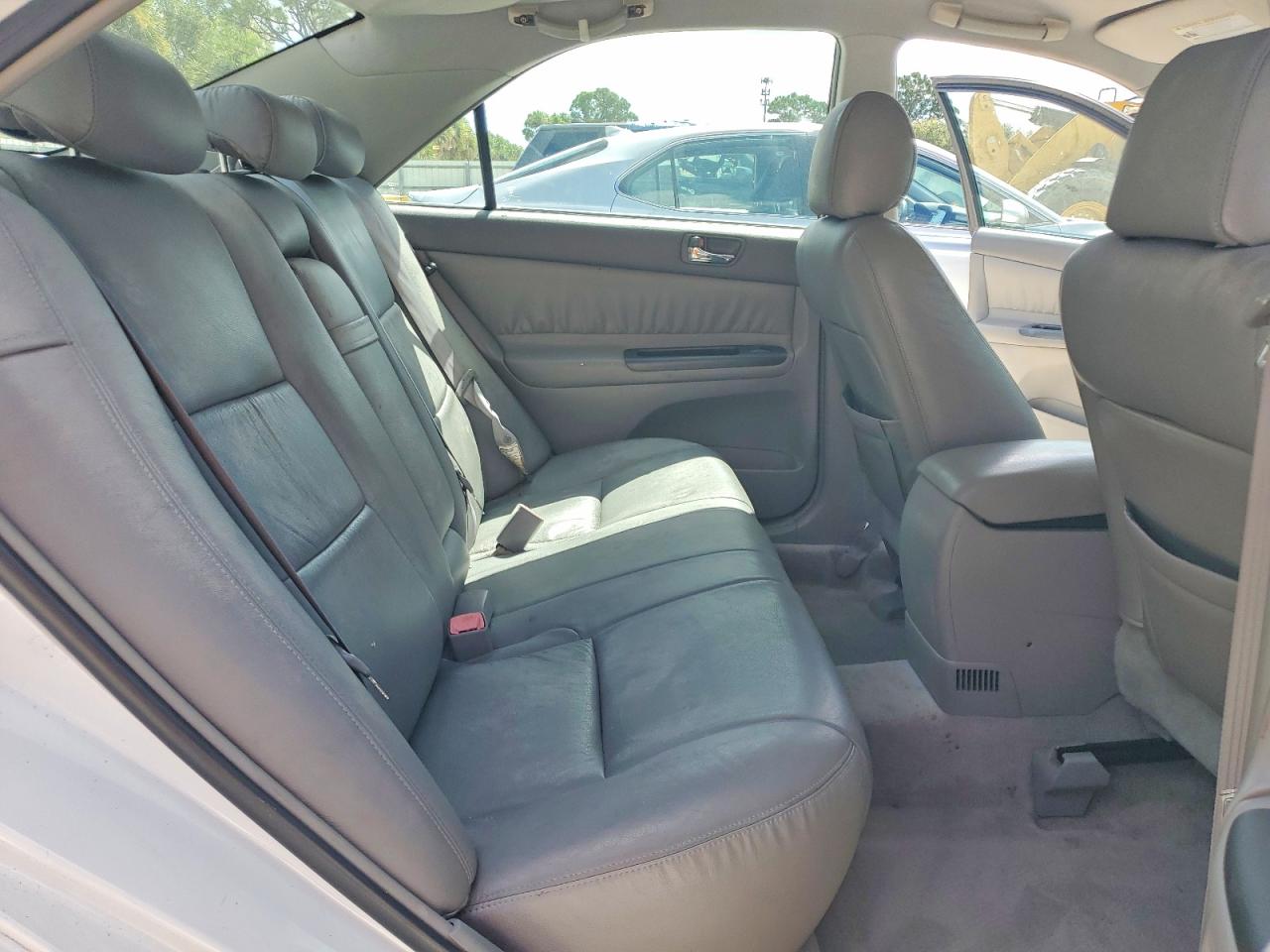 2005 Toyota Camry White vin: 4T1BE32K35U015923