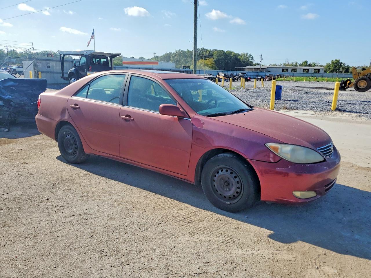 2005 Toyota Camry Le Red vin: 4T1BE32K35U018871