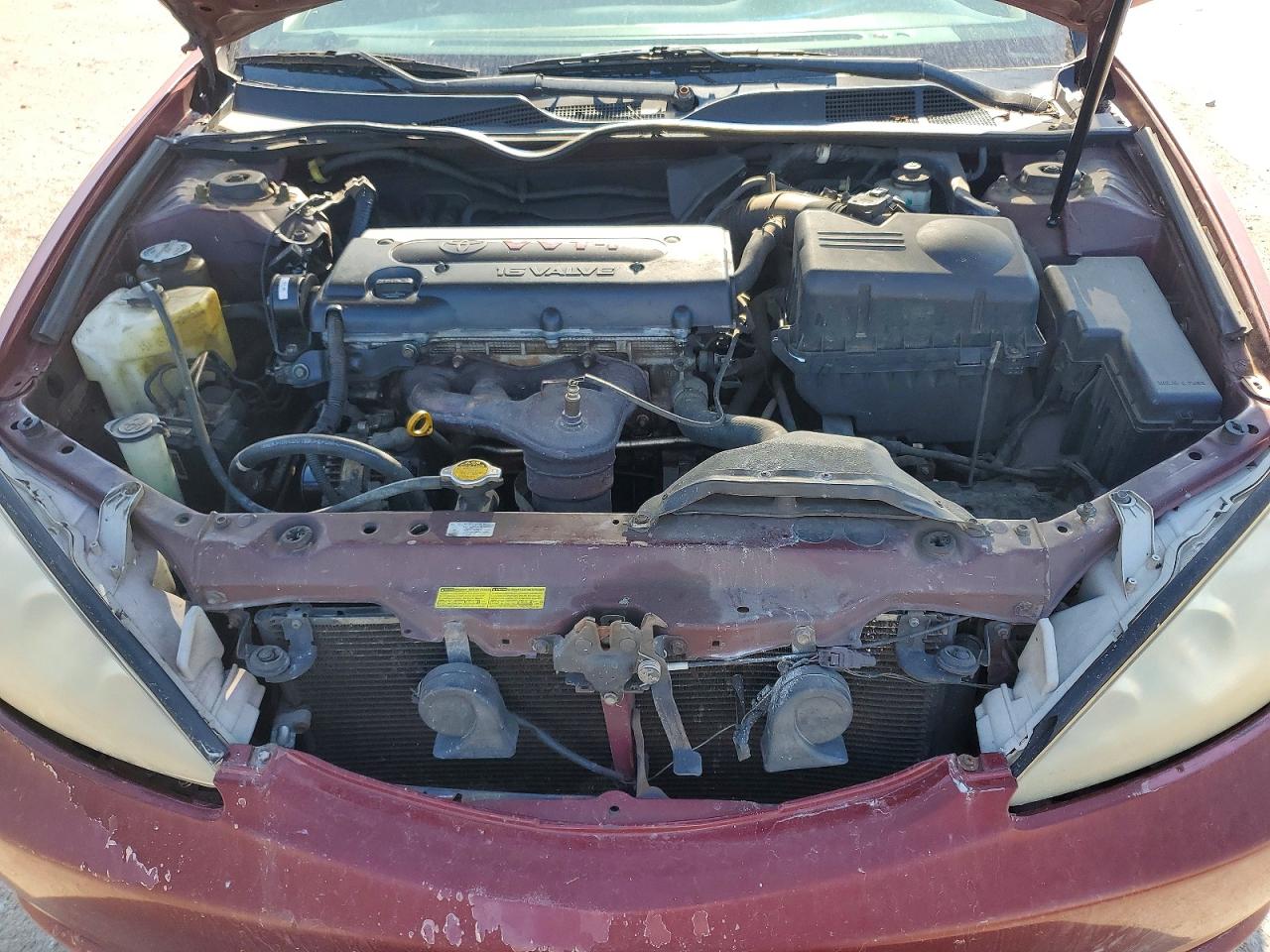 2005 Toyota Camry Le Red vin: 4T1BE32K35U018871