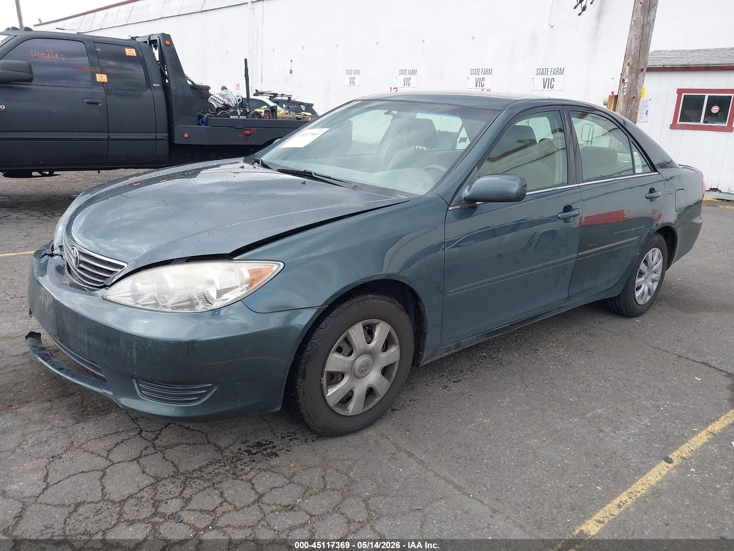 2005 Toyota Camry Le Зеленый vin: 4T1BE32K35U058173