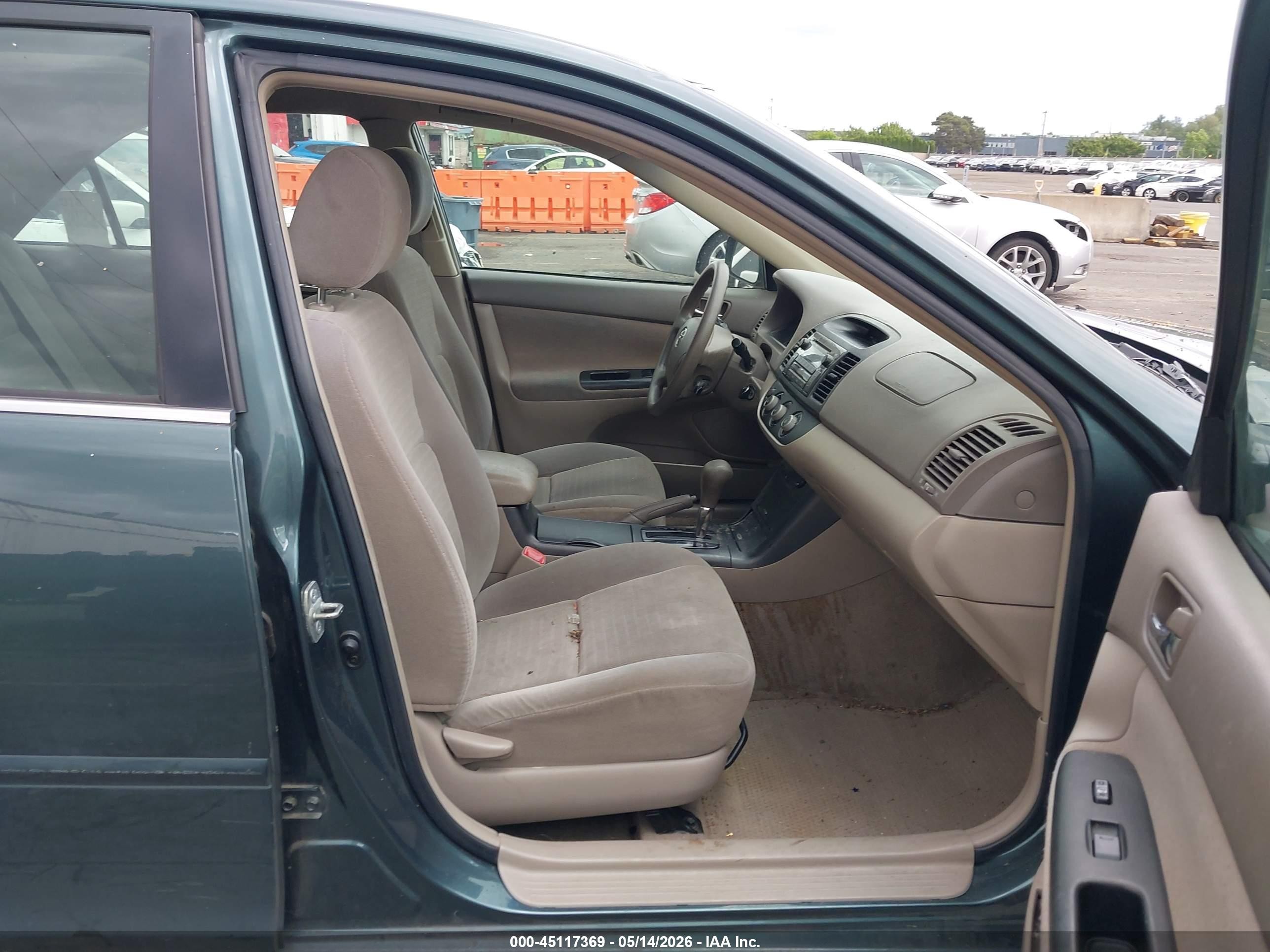 2005 Toyota Camry Le Зеленый vin: 4T1BE32K35U058173