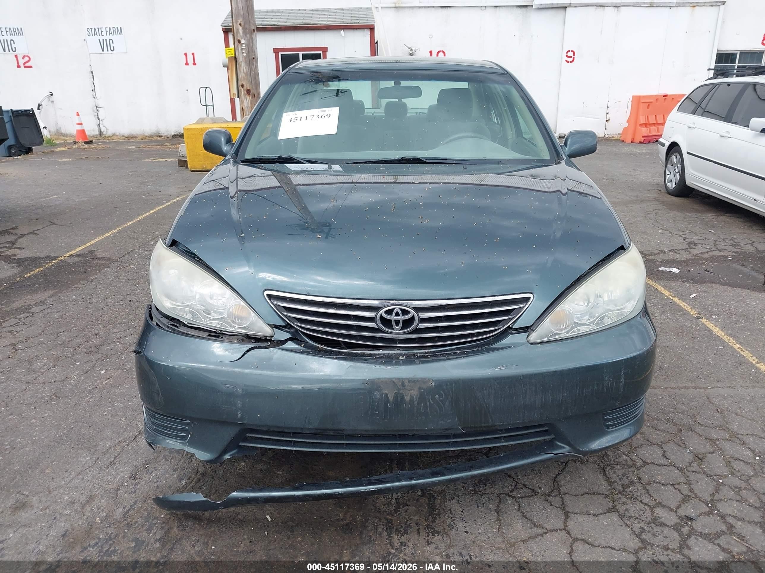 2005 Toyota Camry Le Зеленый vin: 4T1BE32K35U058173
